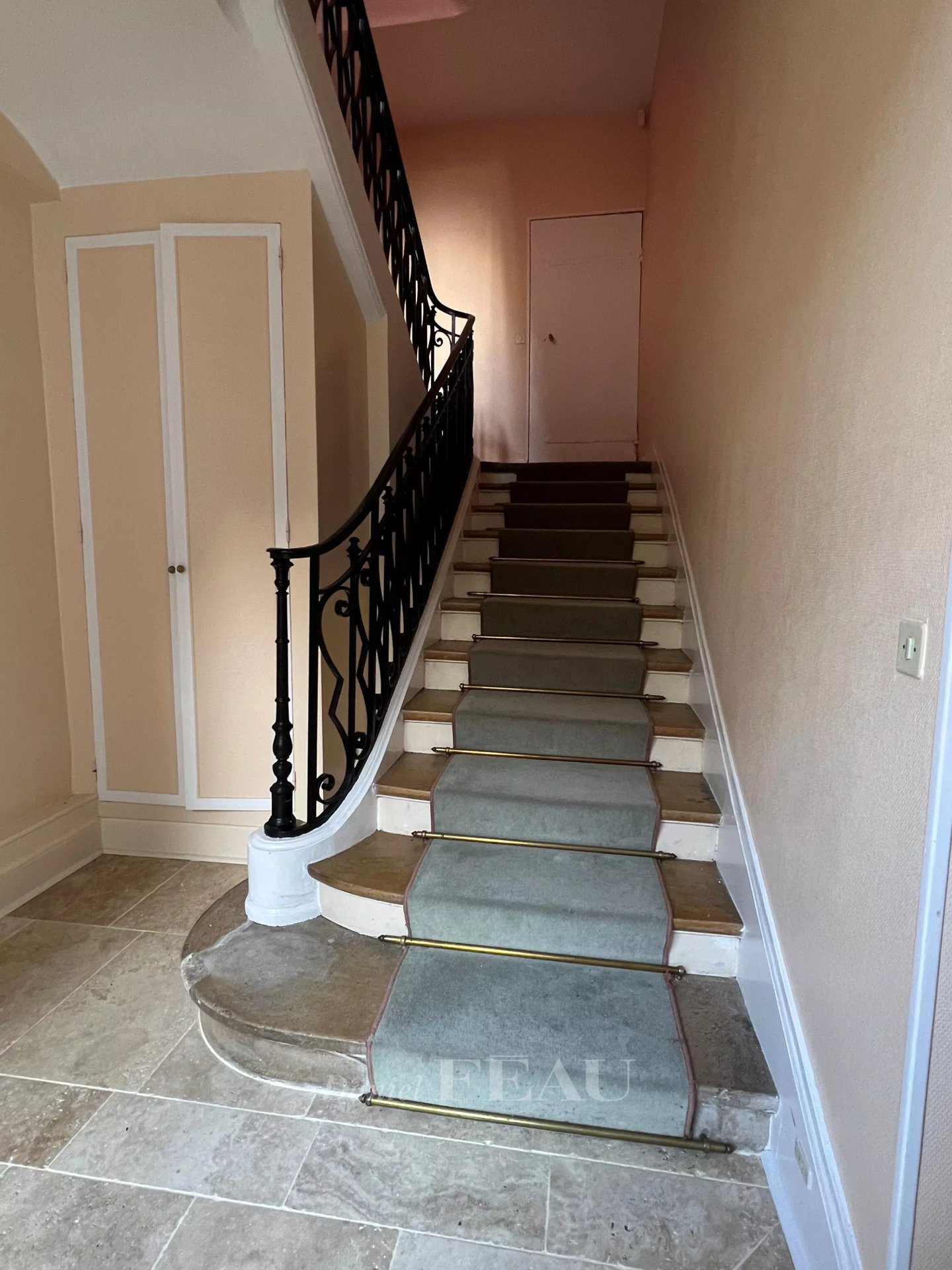 10 Bedroom Villa/Townhouse's Image 11