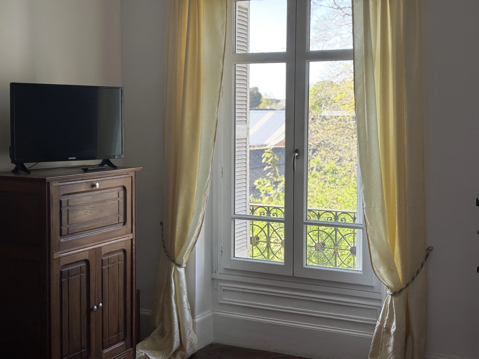 11 Bedroom Villa/Townhouse's Image 6