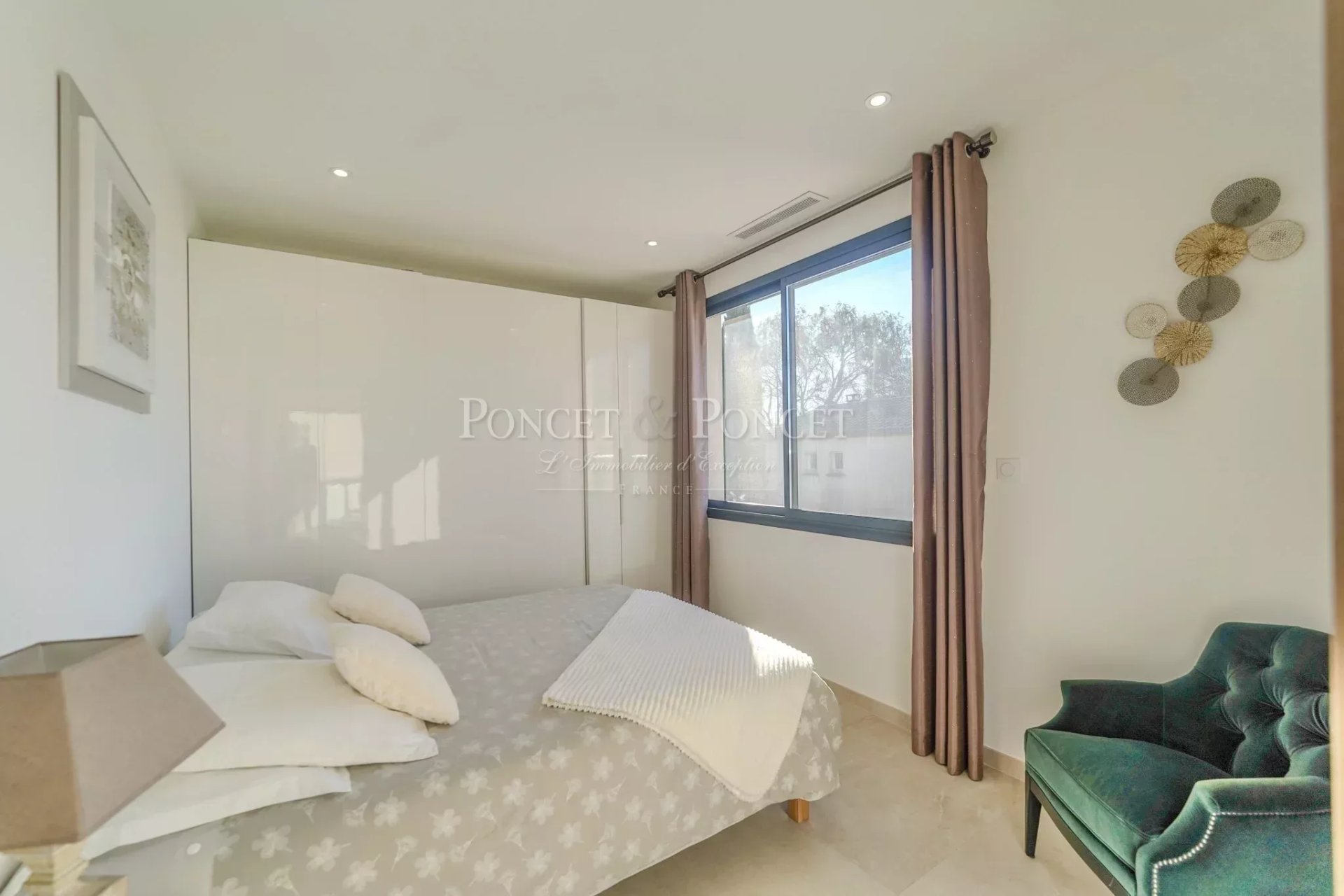 4 Bedroom Villa/Townhouse's Image 13