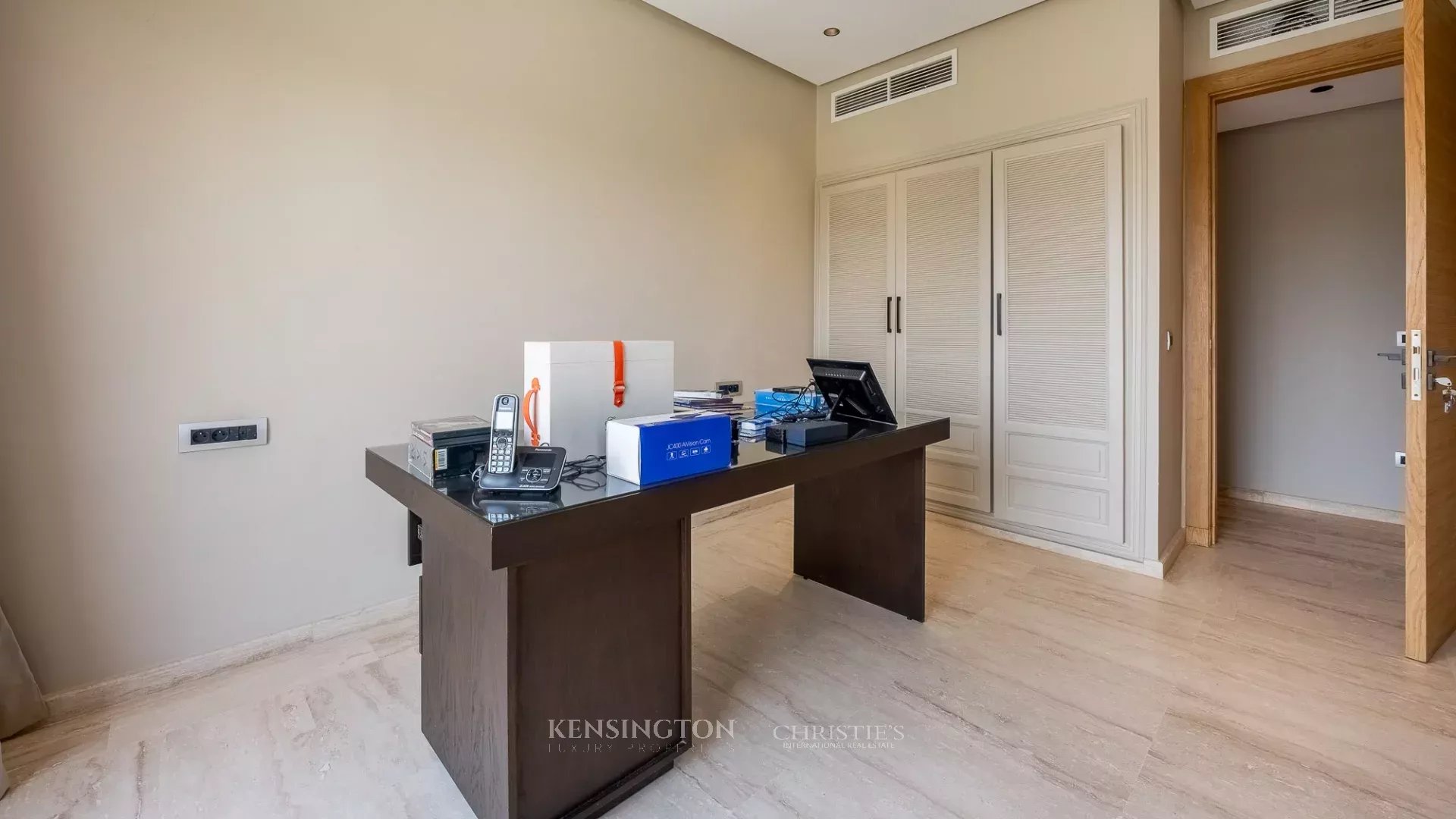 4 Bedroom Villa/Townhouse's Image 14