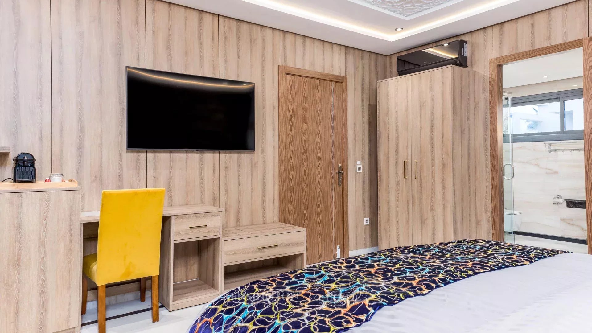10 Bedroom Villa/Townhouse's Image 7