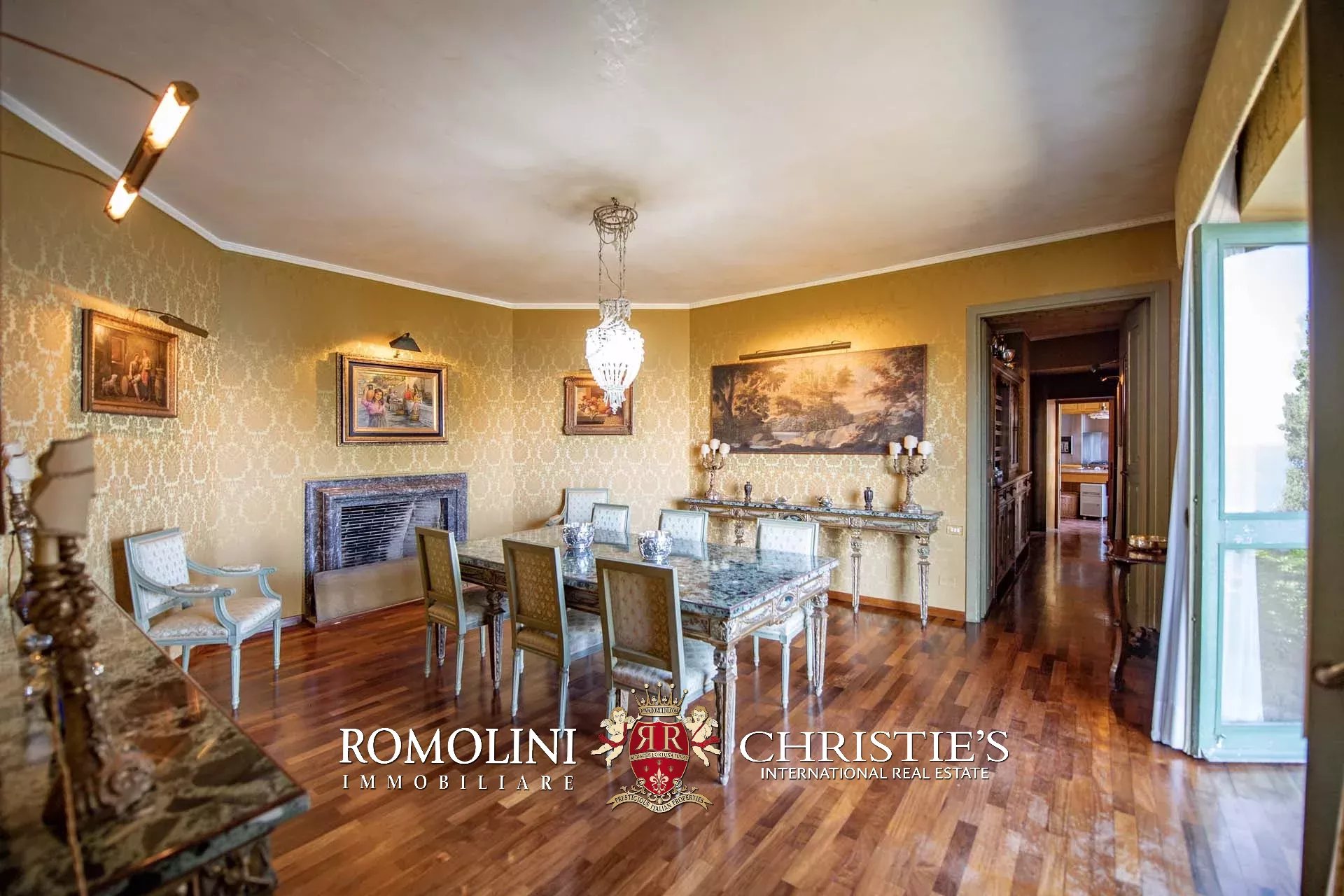 4 Bedroom Villa/Townhouse's Image 25