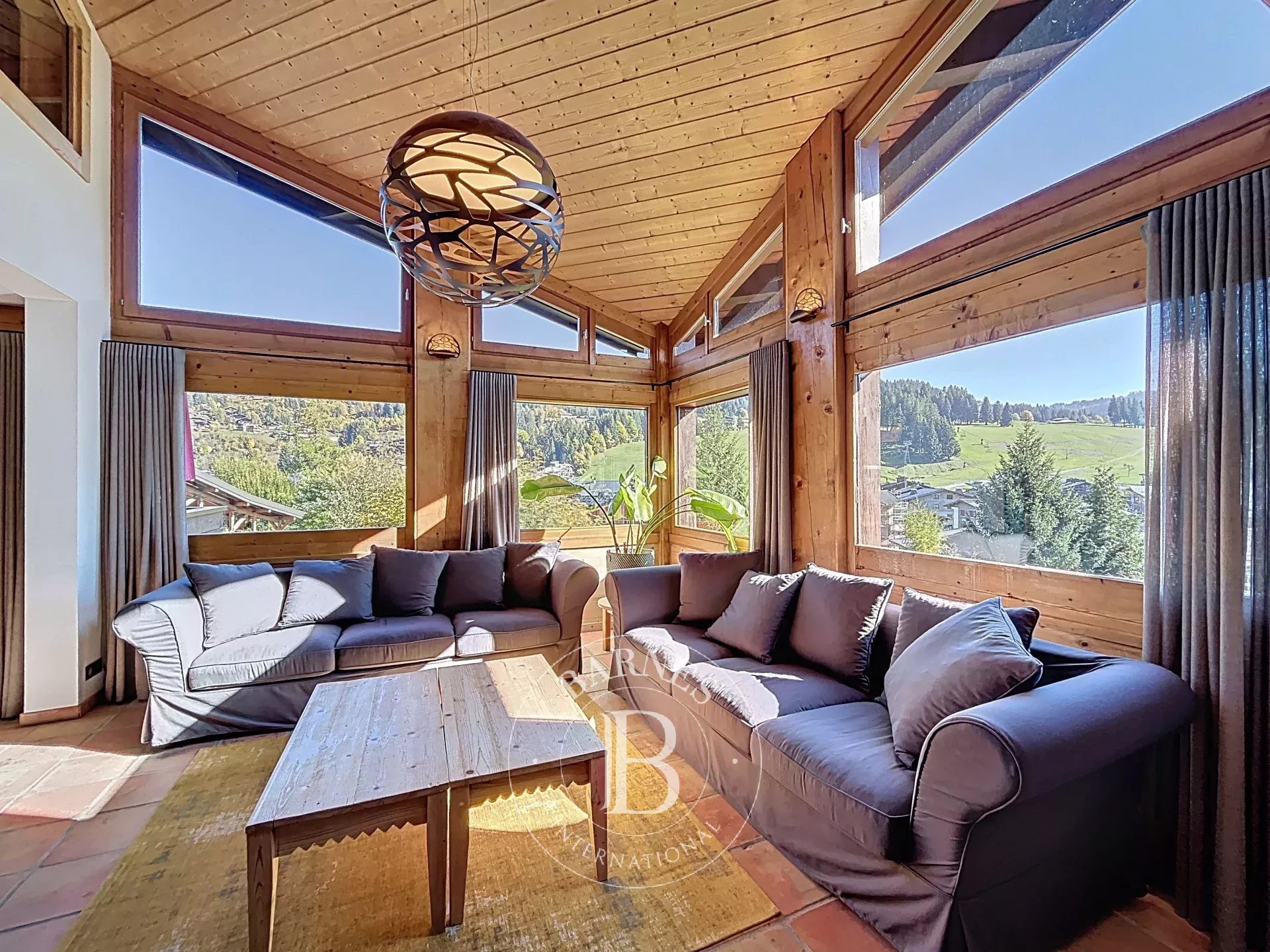 Photo of Les Gets - Unique chalet of 167 sqm with panoramic views in the village center – 4 bedrooms