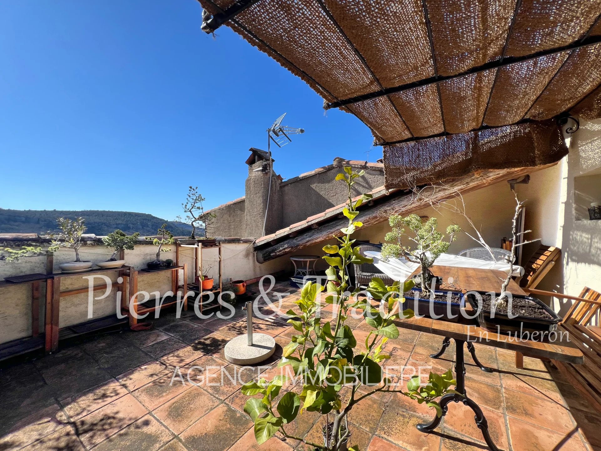 Agence immobilière de Pierres et Tradition en Luberon Apt