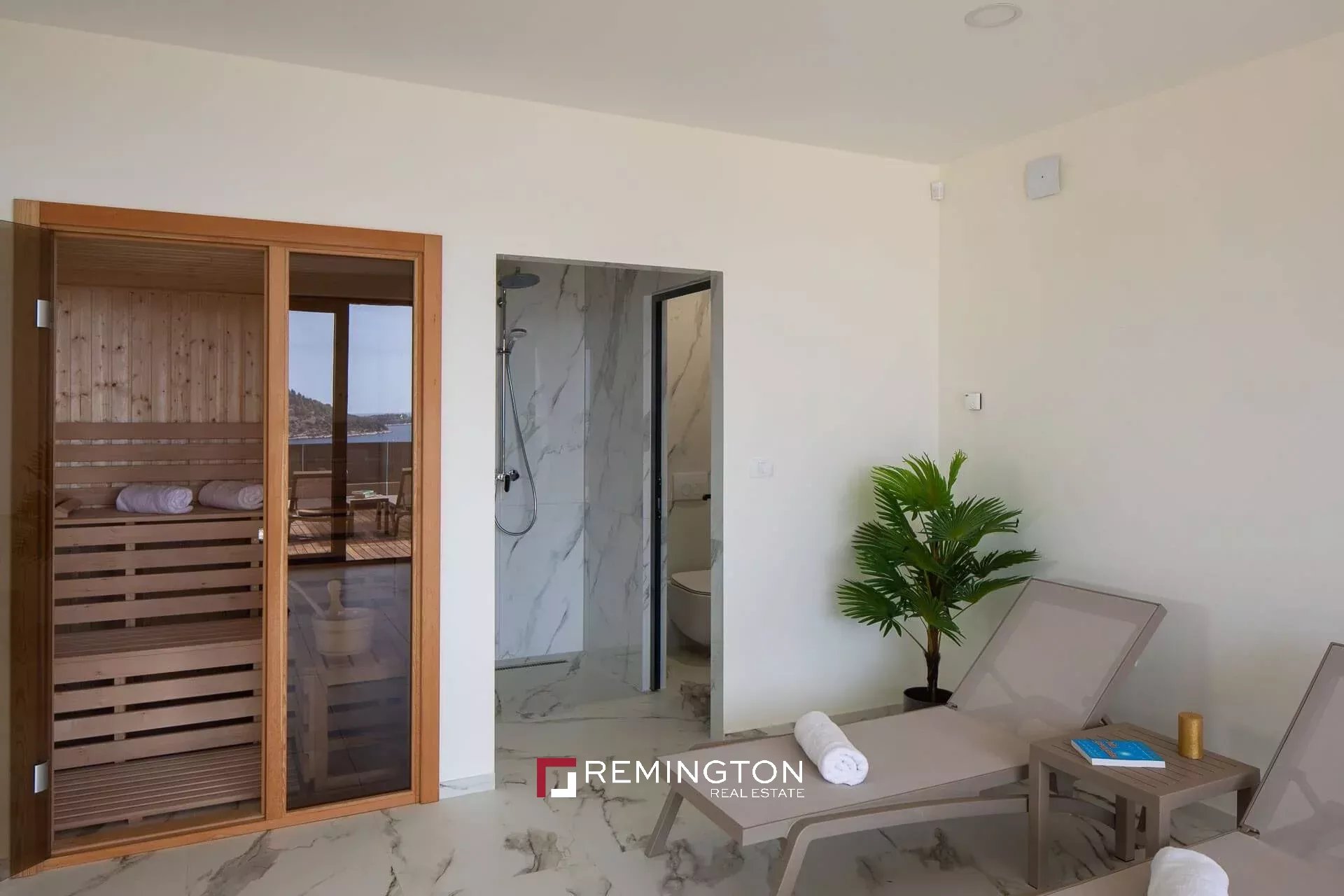 4 Bedroom Villa/Townhouse's Image 18