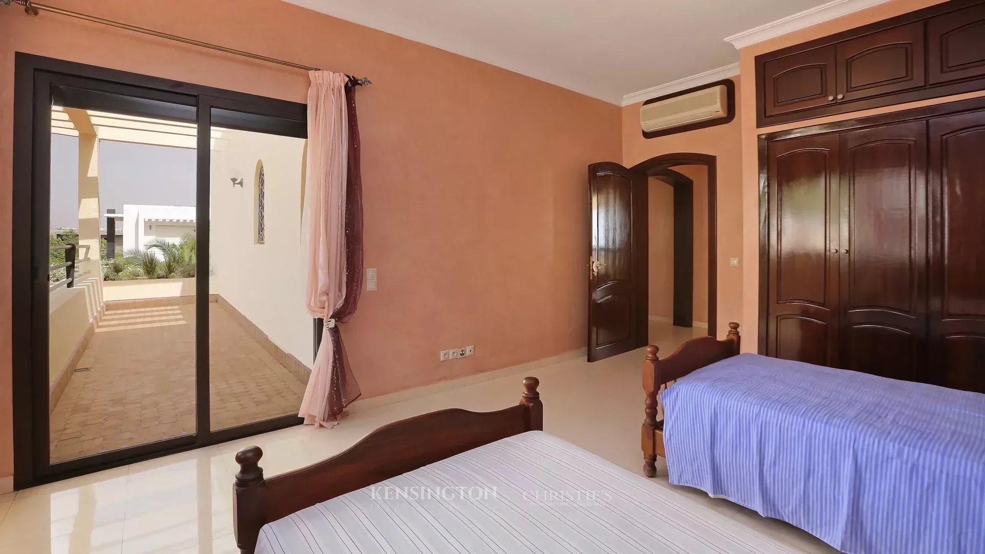 5 Bedroom Villa/Townhouse's Image 31