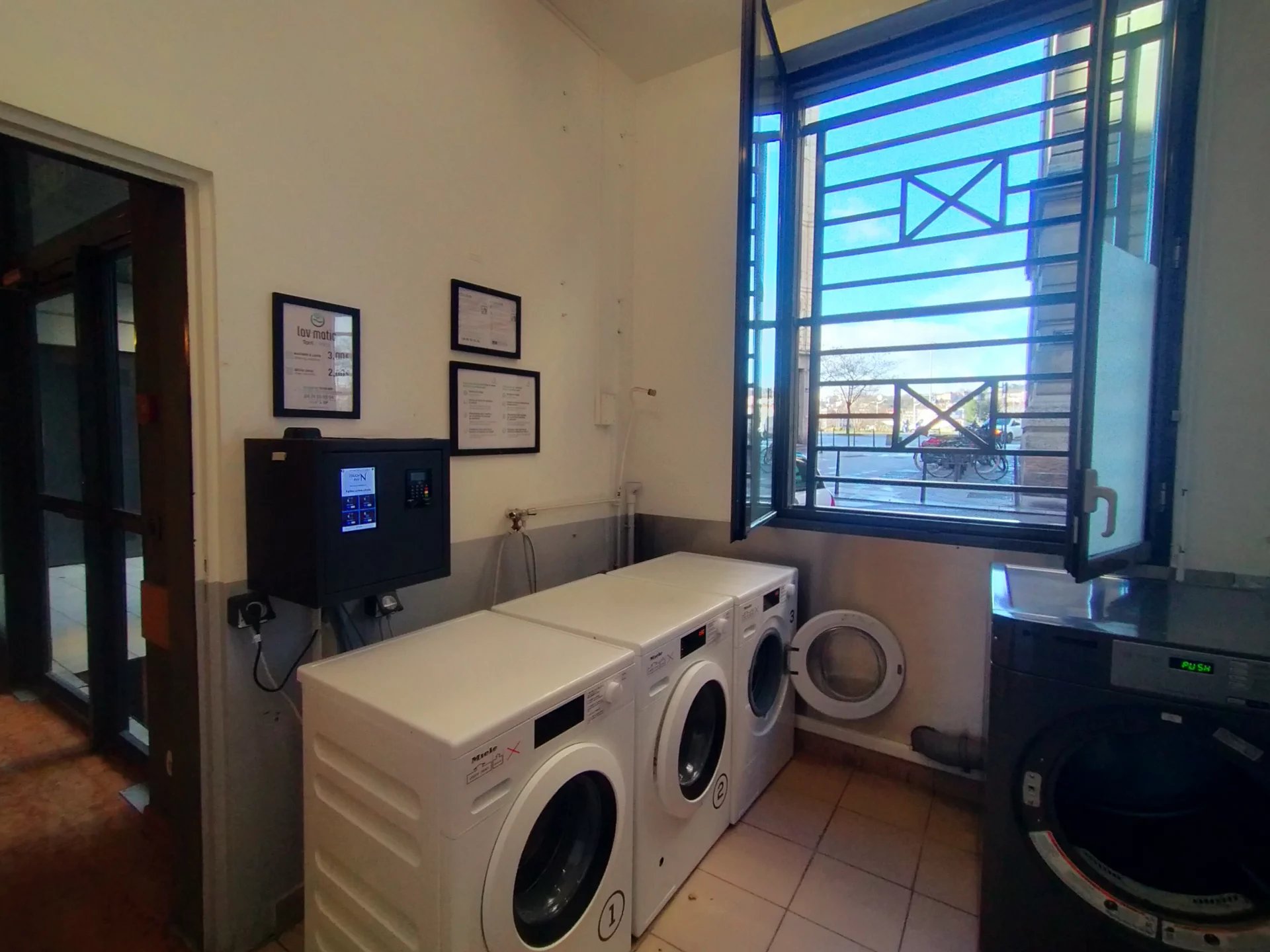 86717085 Location Lyon 3ème