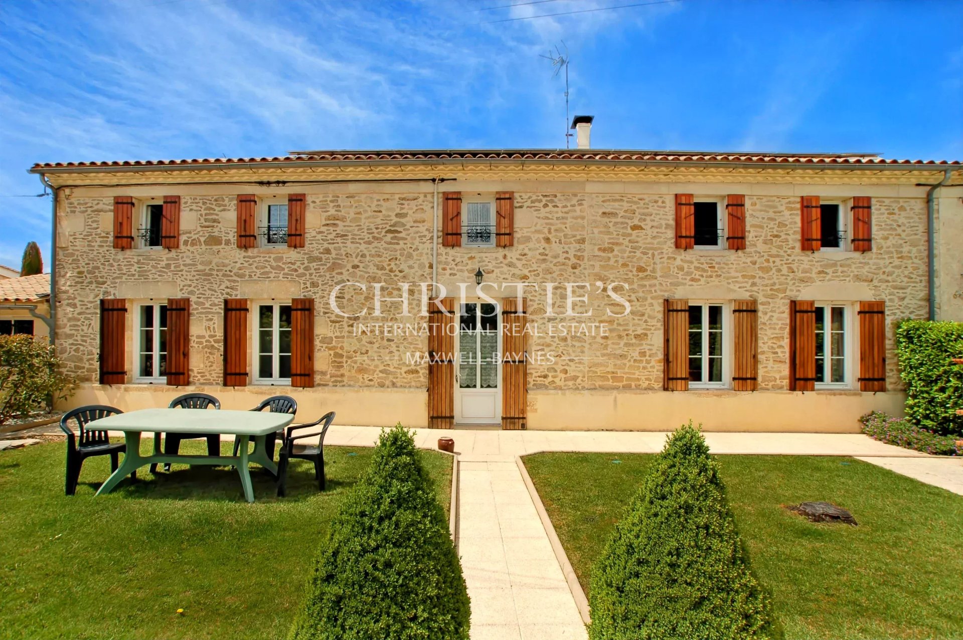 13 Bedroom Villa/Townhouse's Image 14