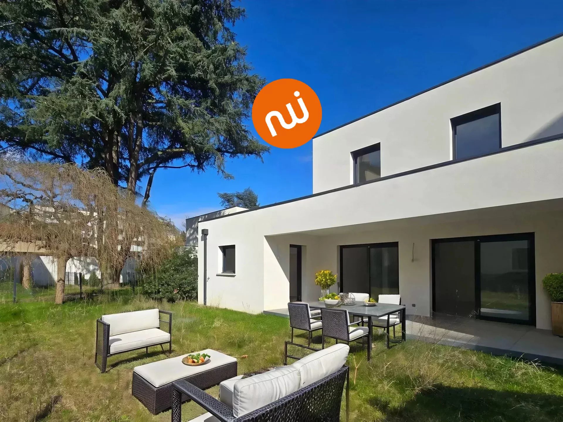 Sale House Tassin-la-Demi-Lune Centre ville