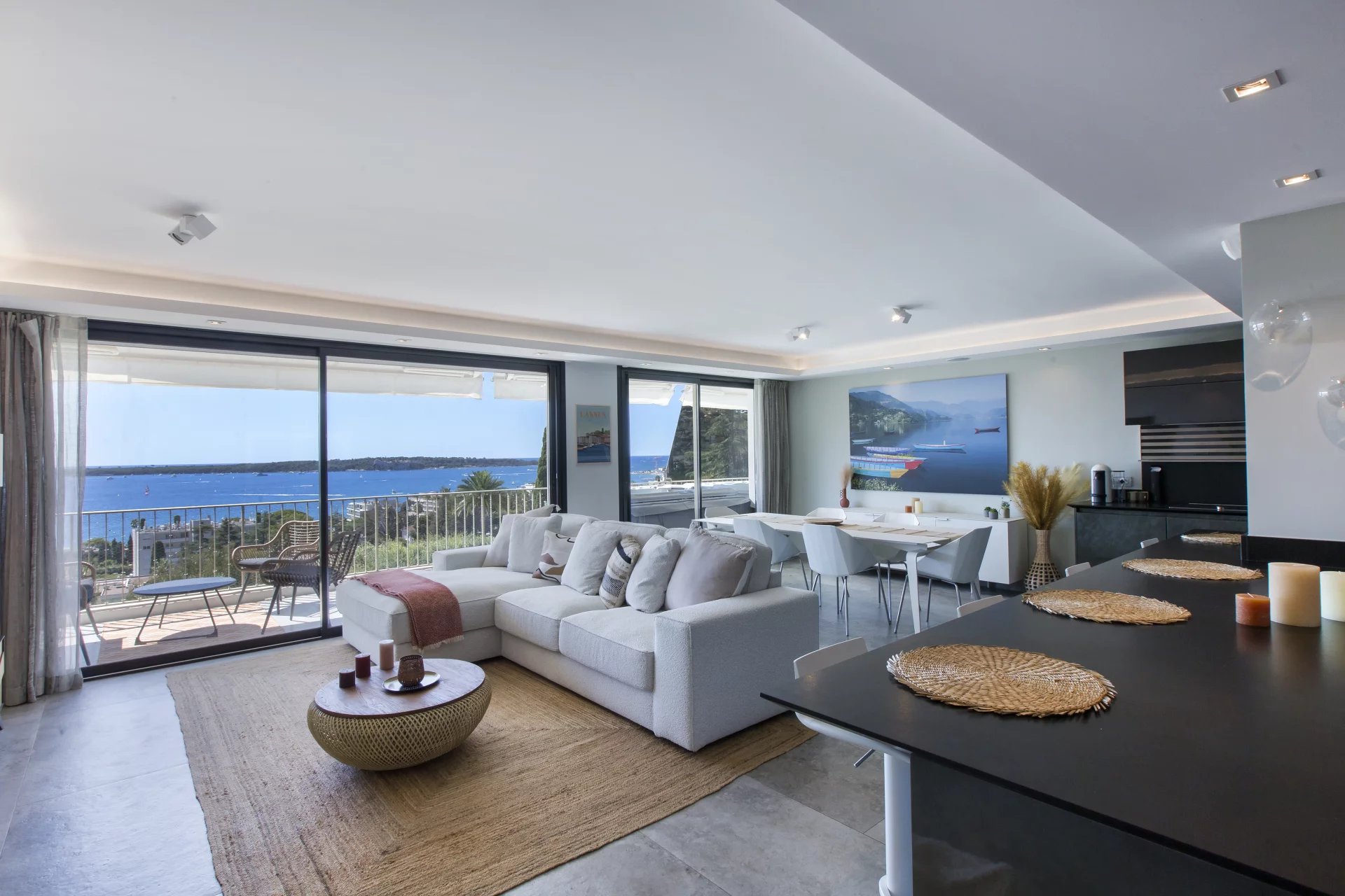 Agence immobilière de WILLIAM BOUZAT REAL ESTATE – Cannes French Riviera