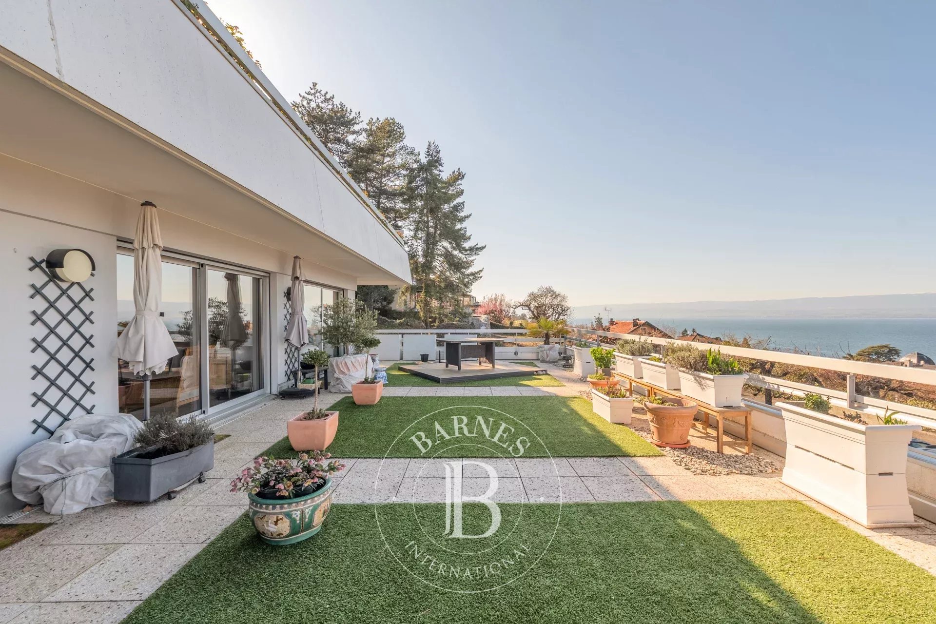 Appartement Évian-les-Bains  -  ref 83566503 (picture 1)