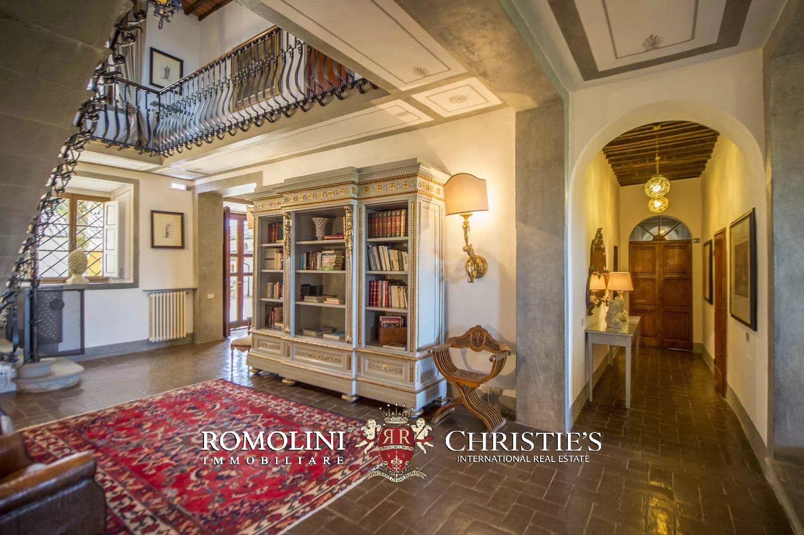 LUXURY HISTORICAL VILLA FOR SALE IN RADDA IN CHIANTI, TUSCANY