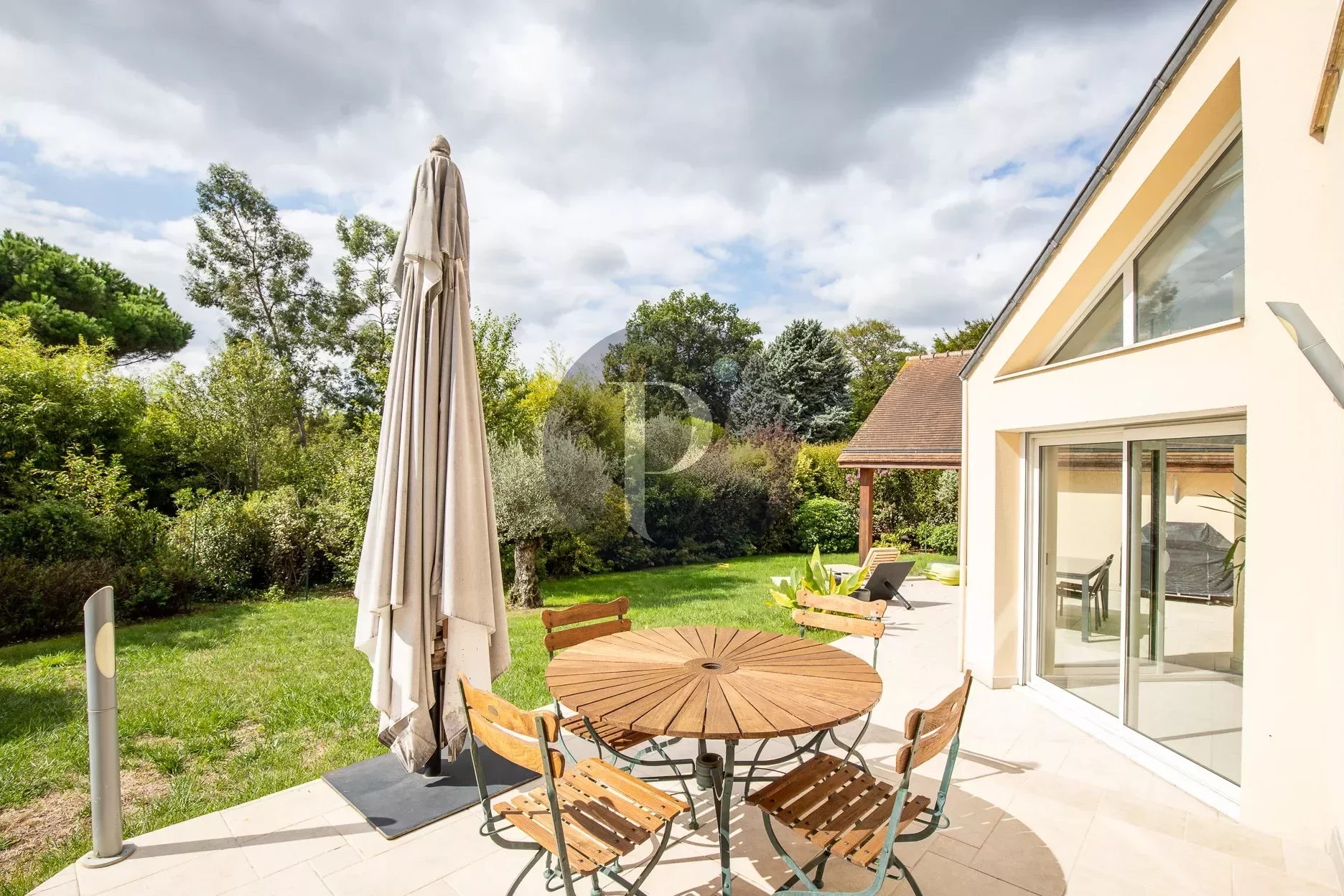 vente-maison-9-pieces-verrieres-le-buisson-83865699