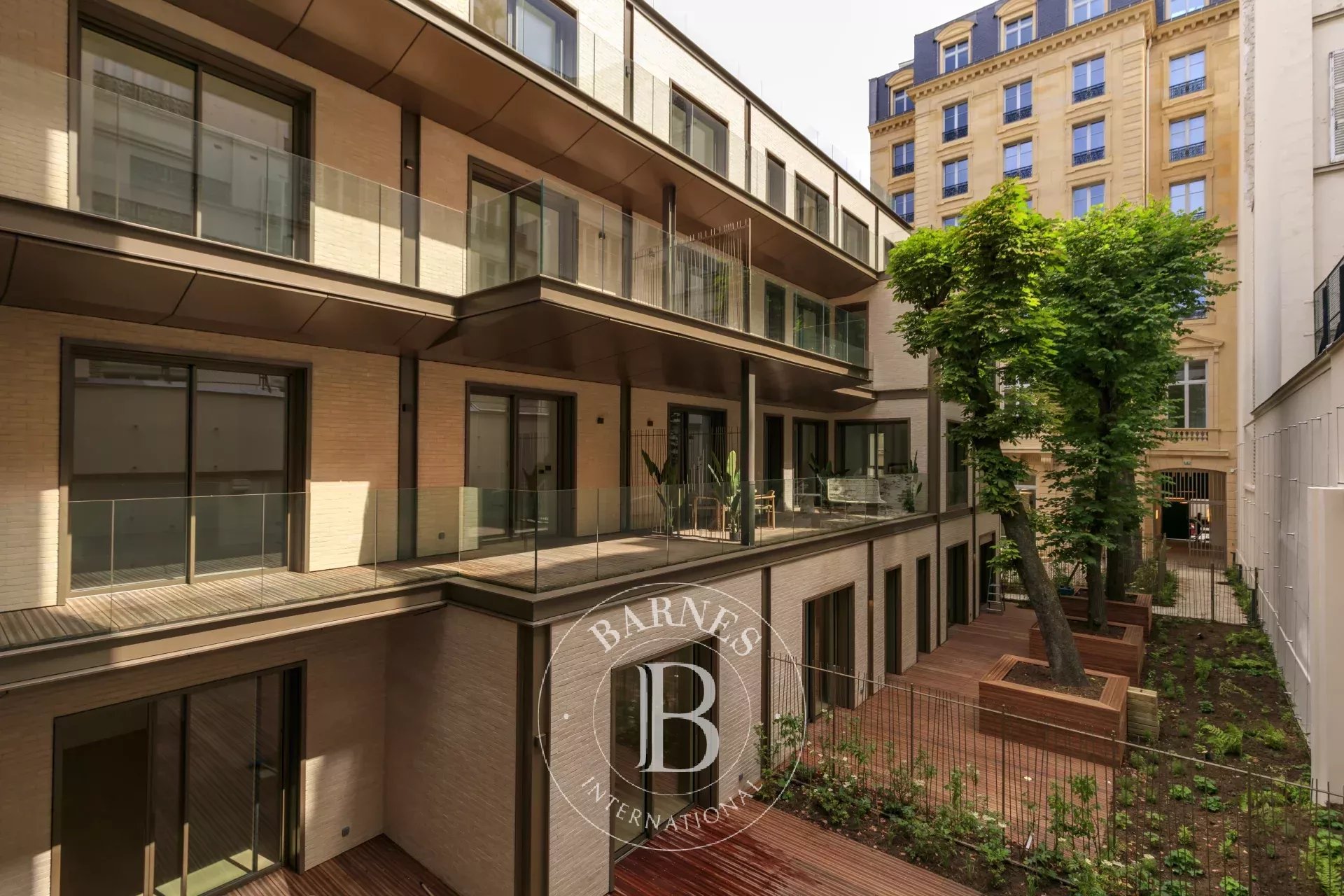 Daire Paris 8ème - picture 12