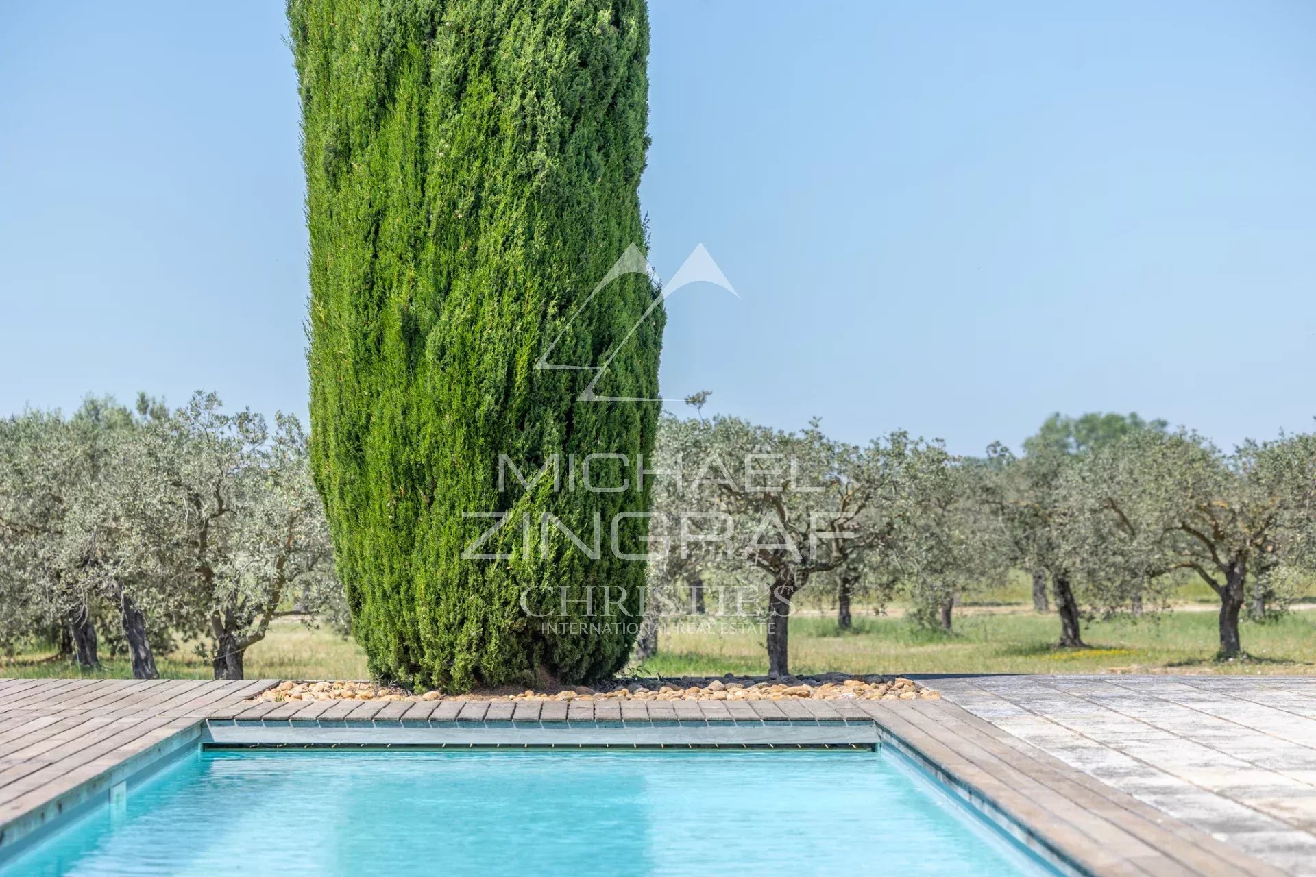 6 Bedroom Villa/Townhouse's Image 8