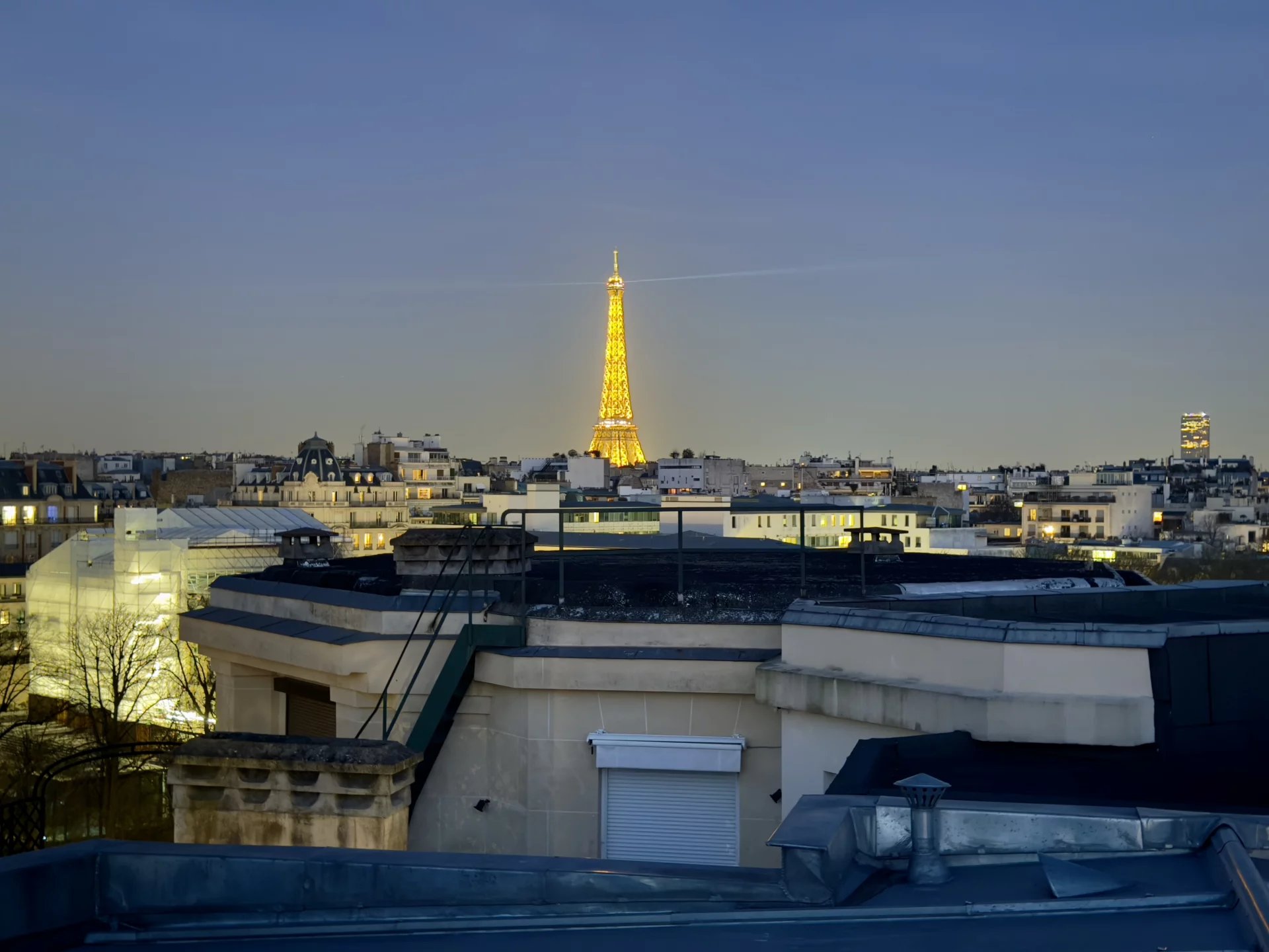 Sale Apartment Paris 16th