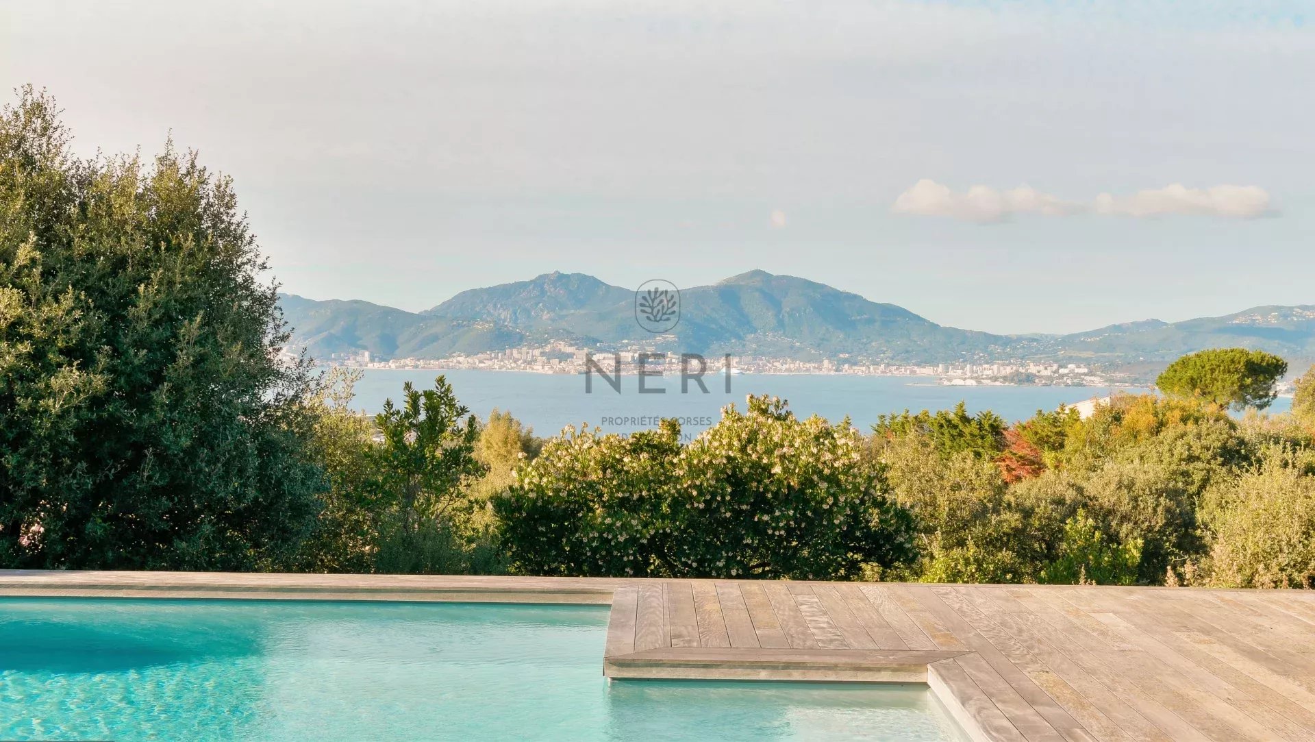 Villa LINA- 4 chambres, piscine, vue mer