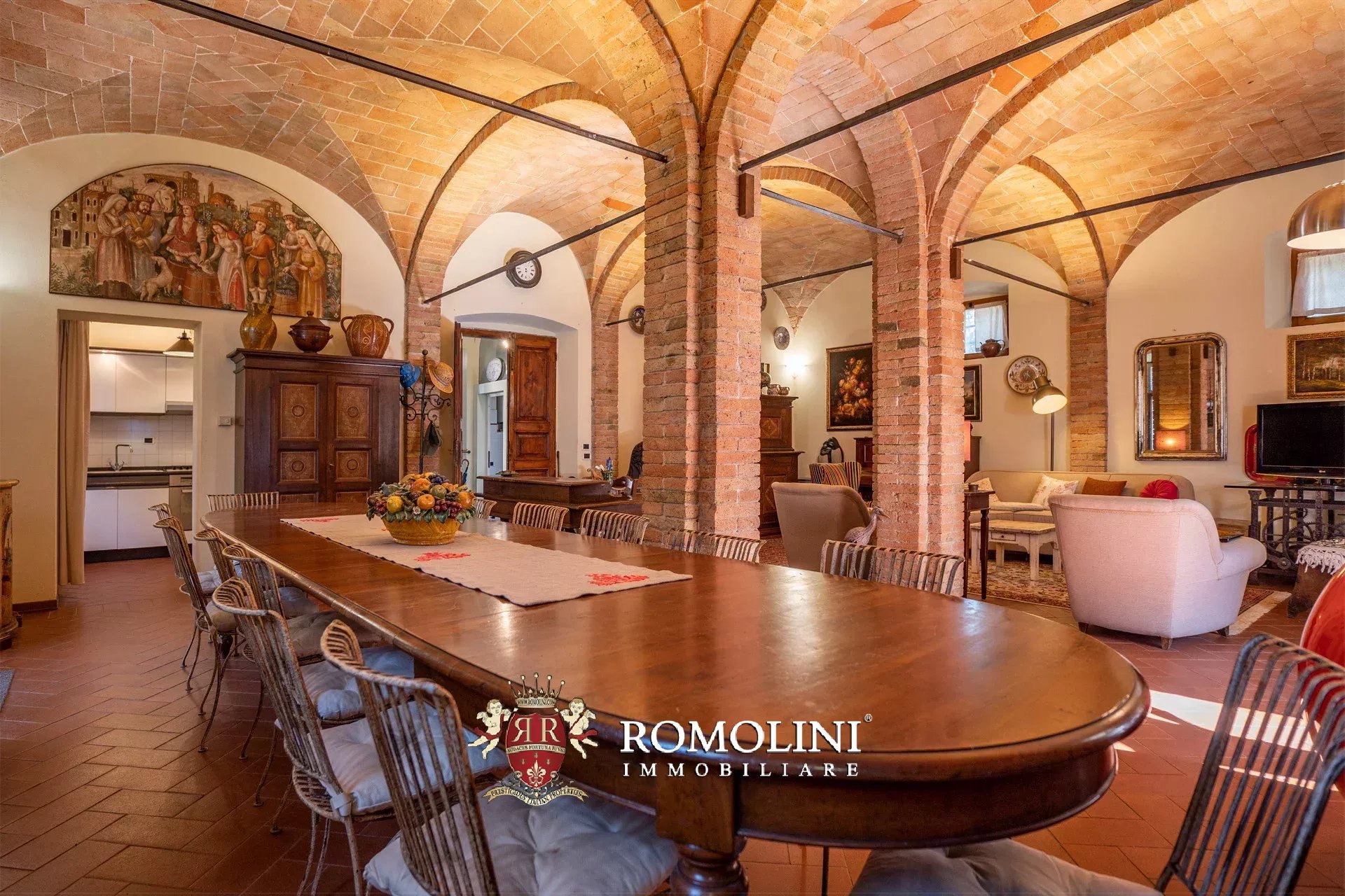 7 Bedroom Villa/Townhouse's Image 37