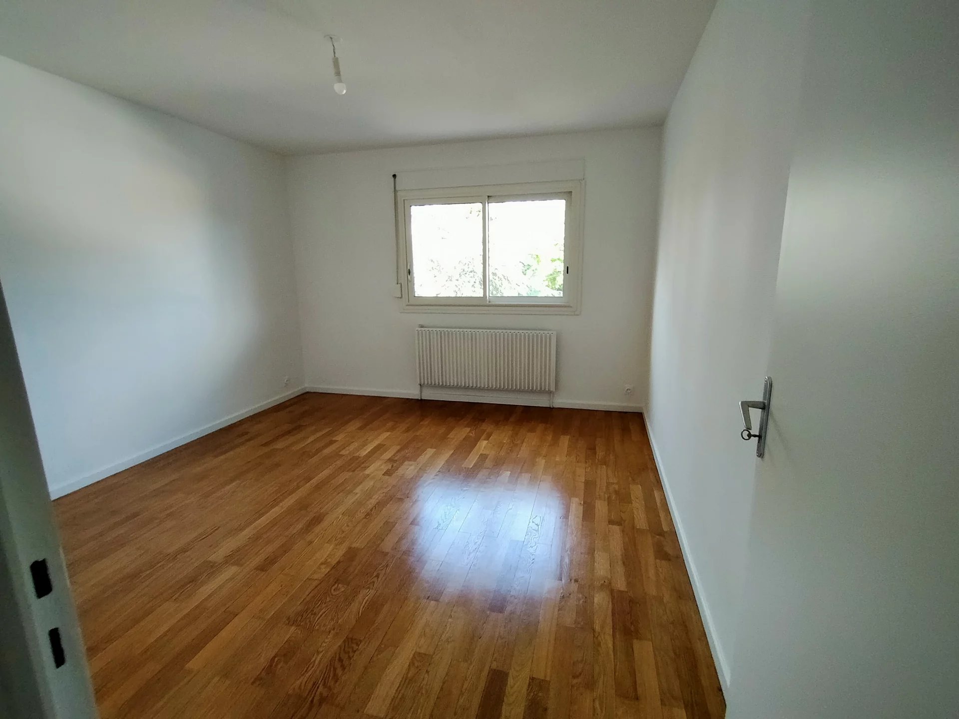 82372903 Location Lyon 9ème