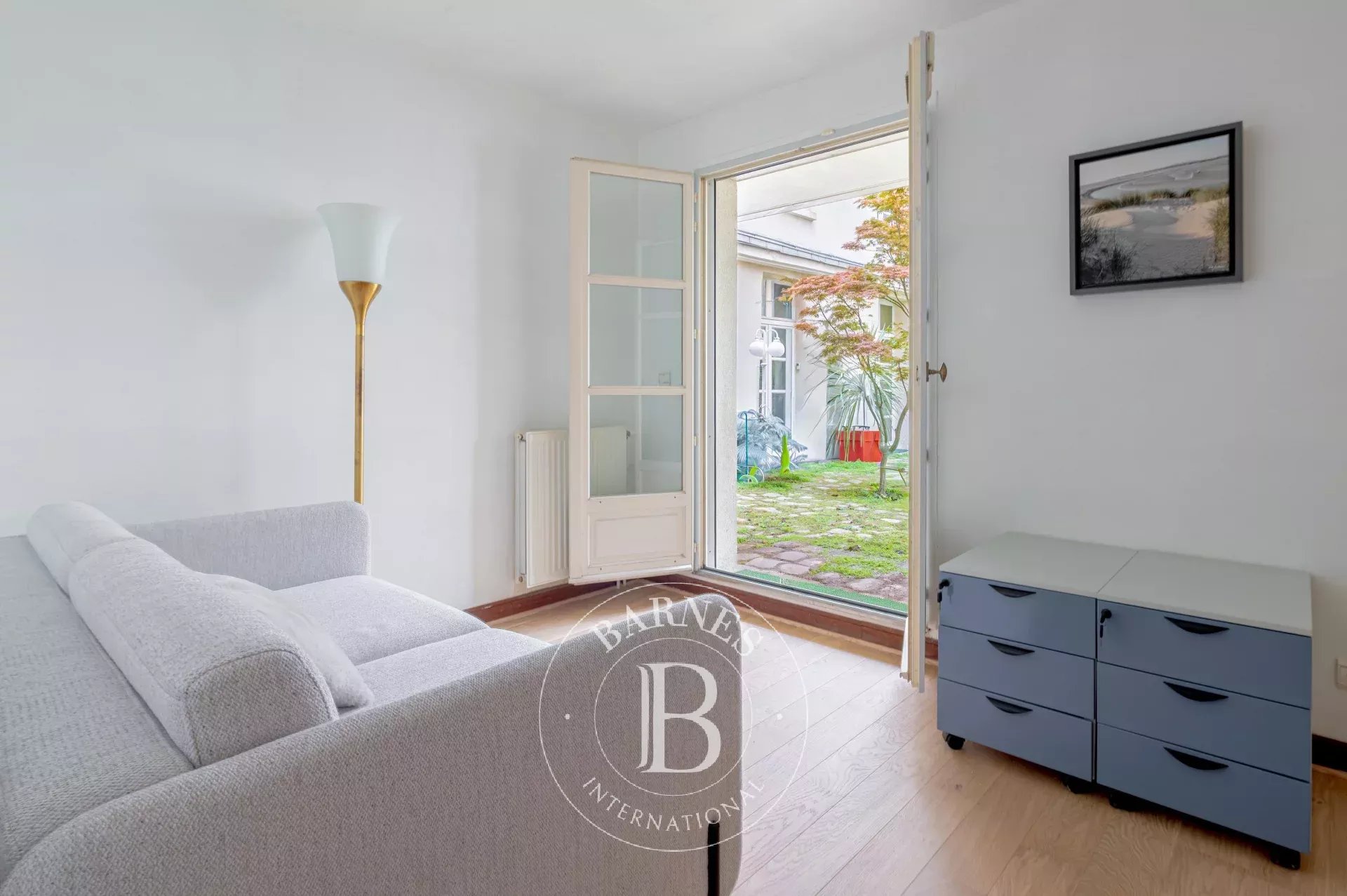 Paris  - Apartment 3 Bedrooms - picture 9