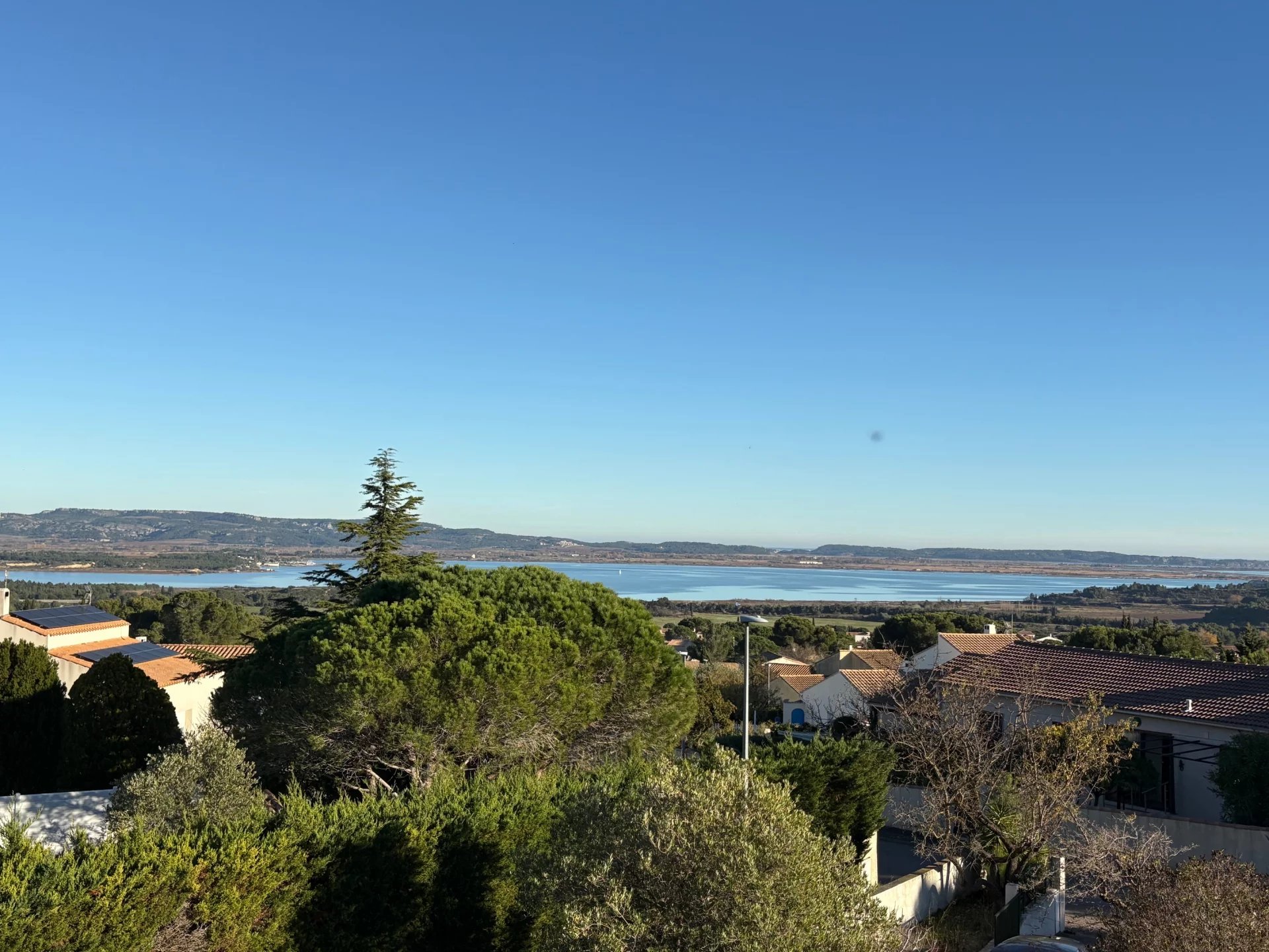 NARBONNE - Maison T6 avec garage et jardin -