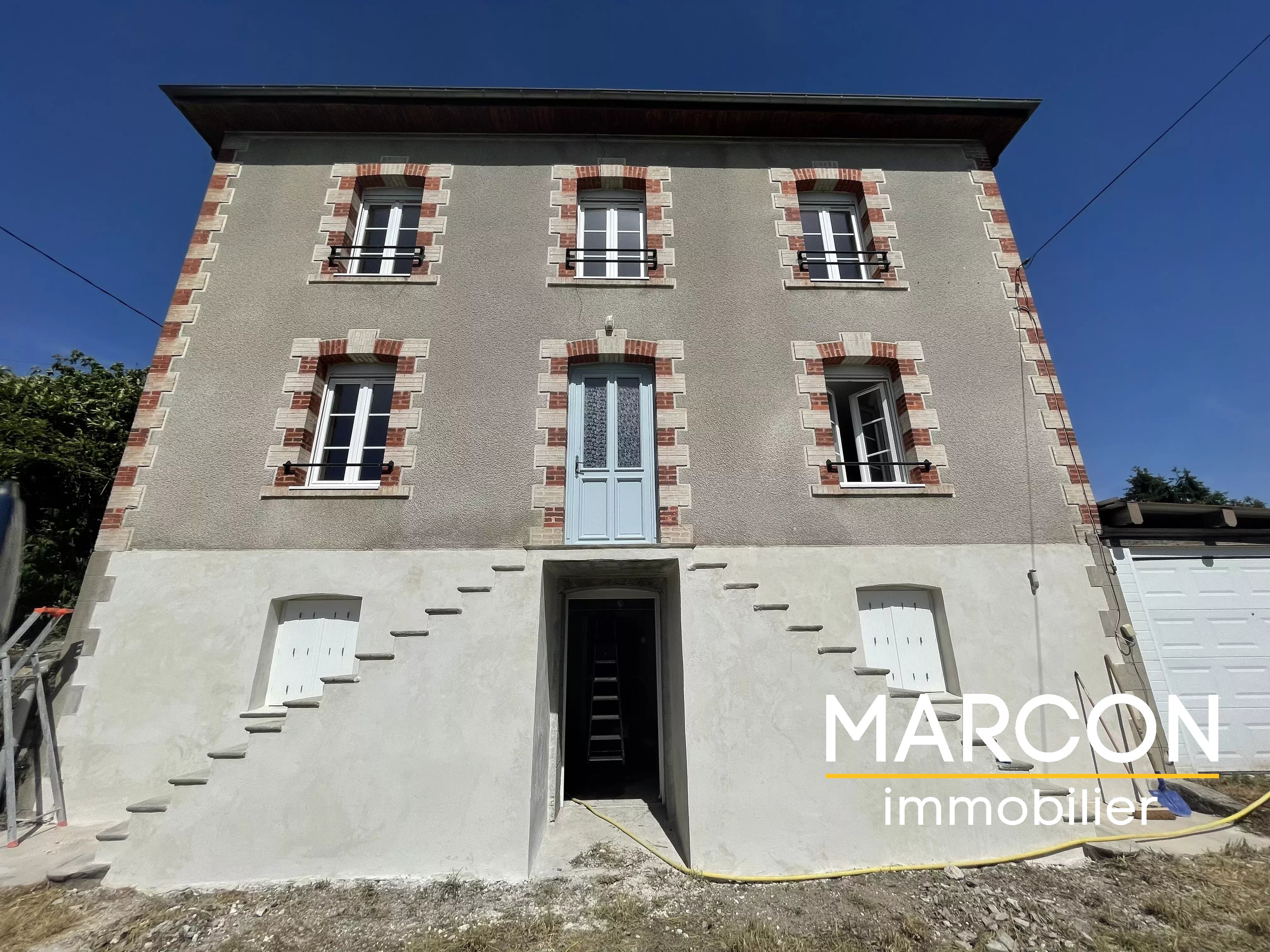 Agence immobilière de 