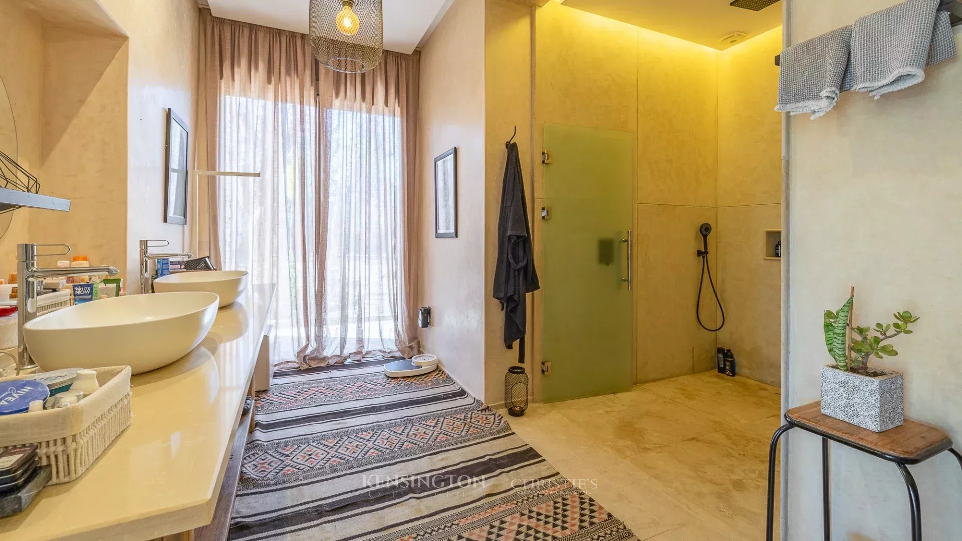 5 Bedroom Villa/Townhouse's Image 16