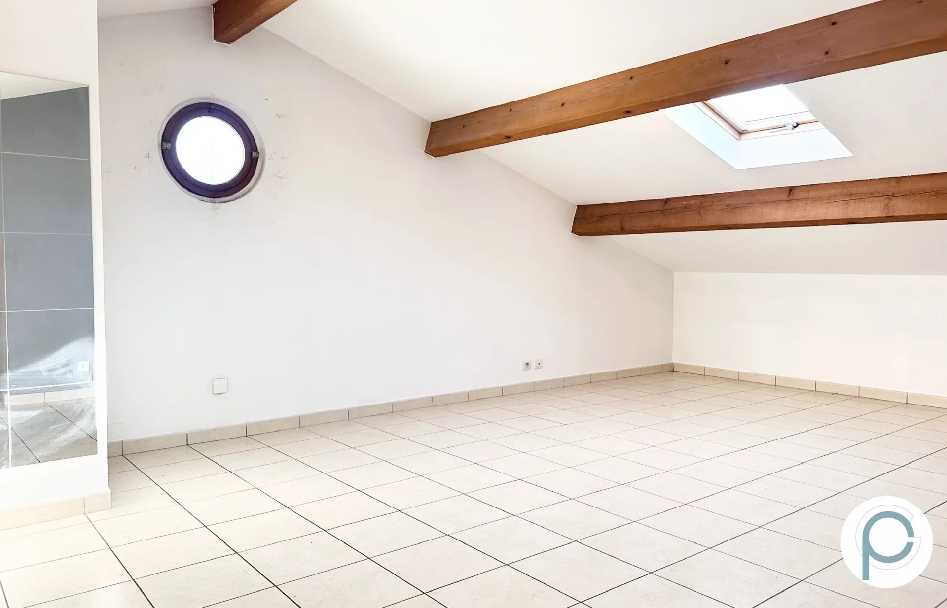 Sanary/Ollioules - T3 avec terrasse et parking