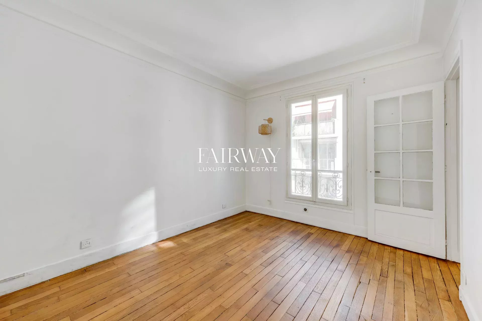 Élégant deux pièces 3è étage - Rue Chanzy