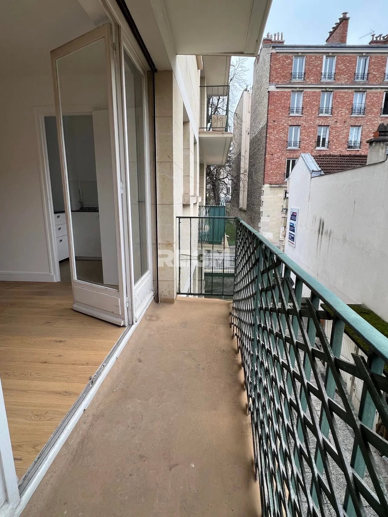 Appartement au calme, plein sud, extérieur