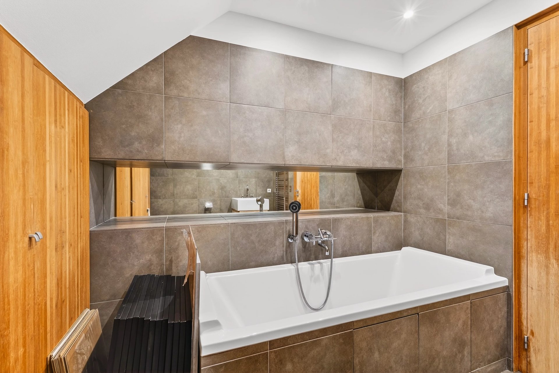 5 Bedroom Villa/Townhouse's Image 20