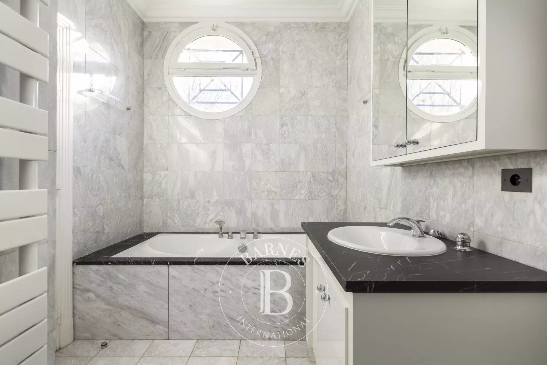 Konak Neuilly-sur-Seine - picture 17