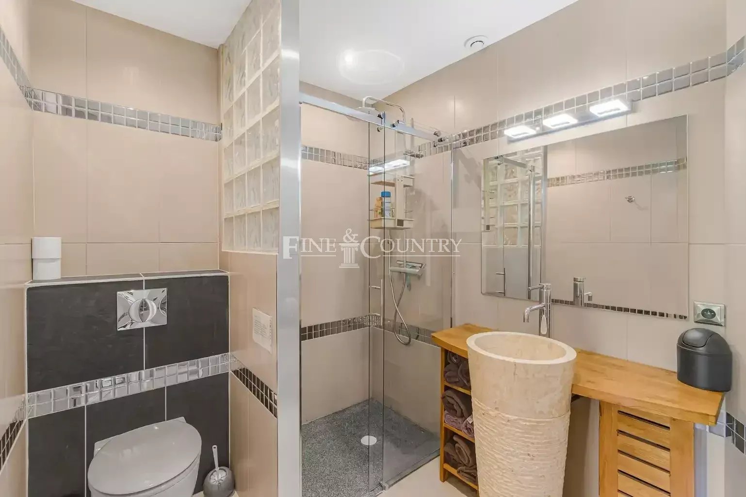 Photo of Villa for sale in Tourrettes with panoramic view
