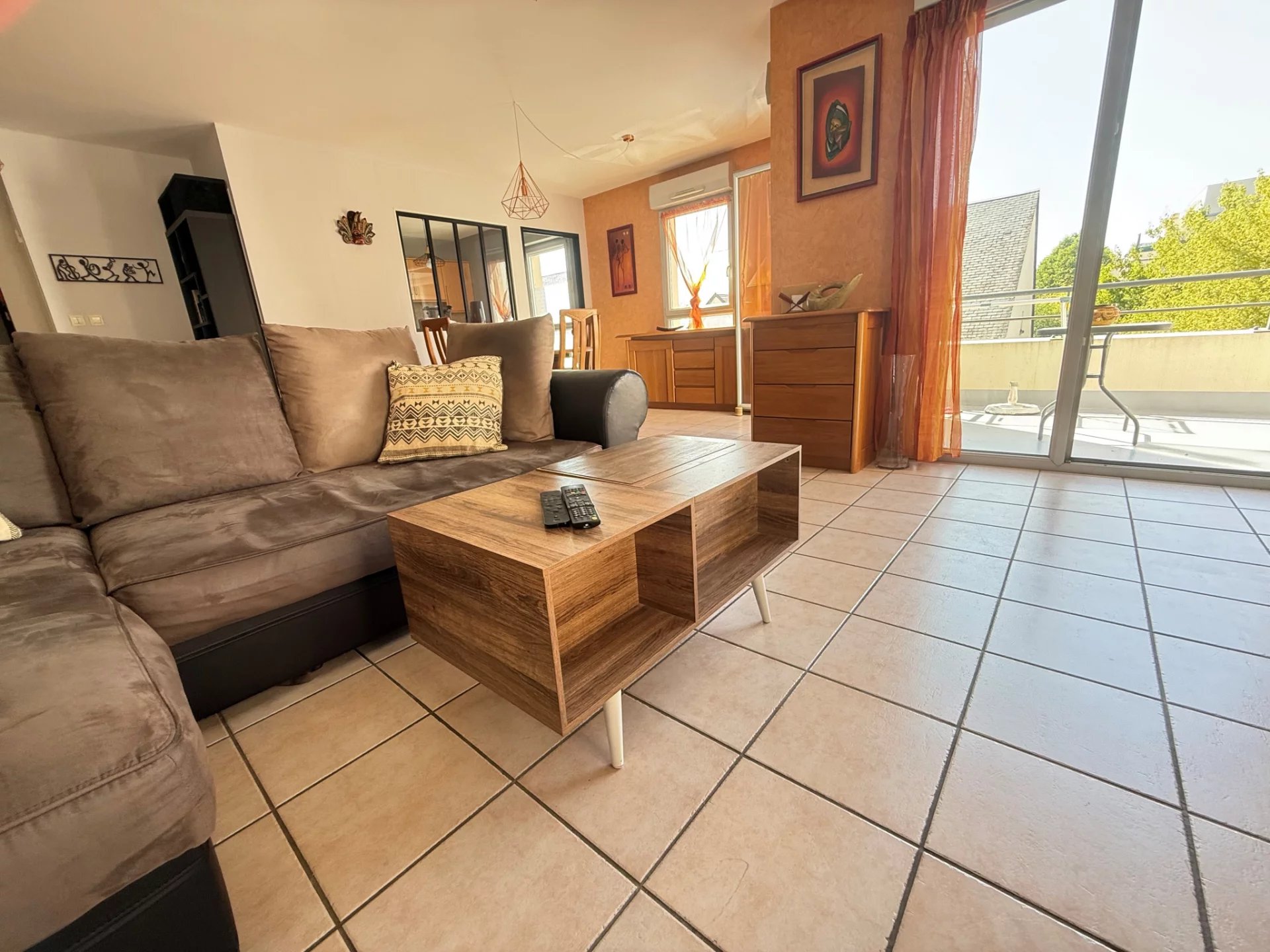 LA RICHE CENTRE - TRES BEL APPARTEMENT T3 AVEC GARAGE ET PLA