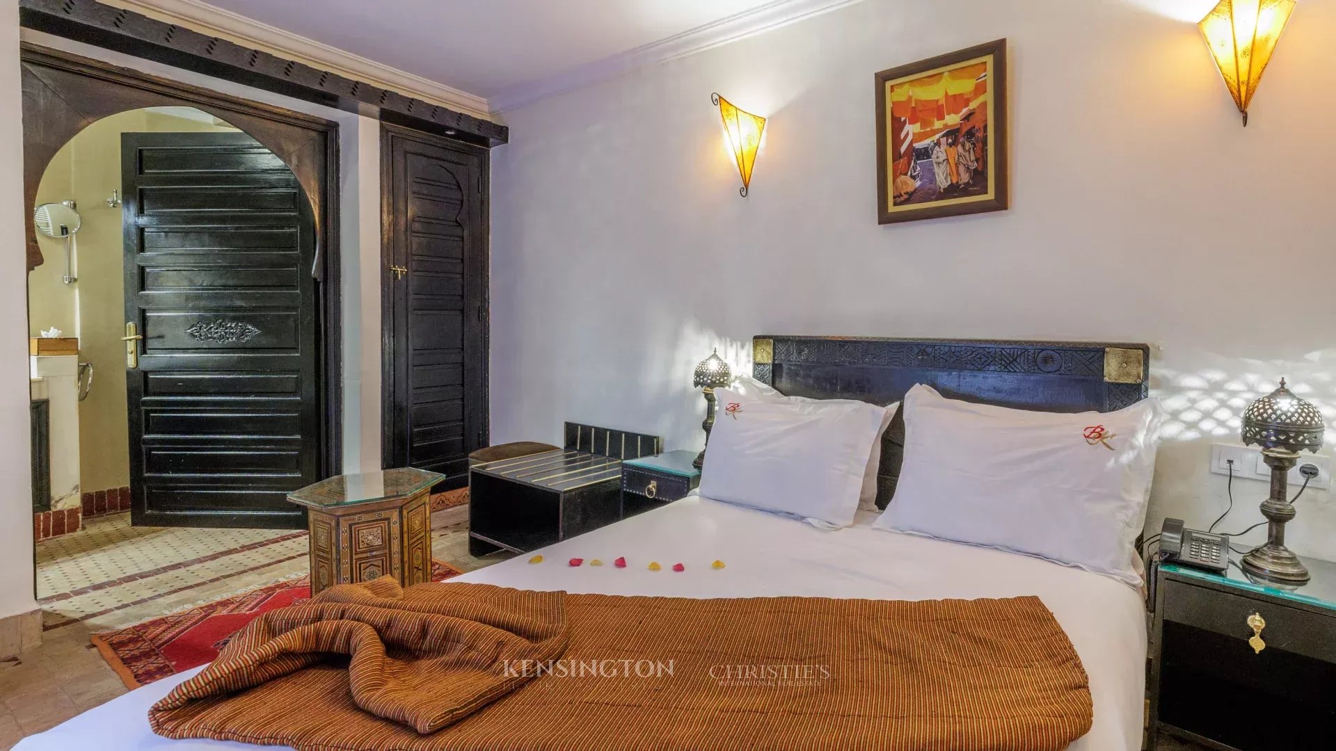 18 Bedroom Villa/Townhouse's Image 37