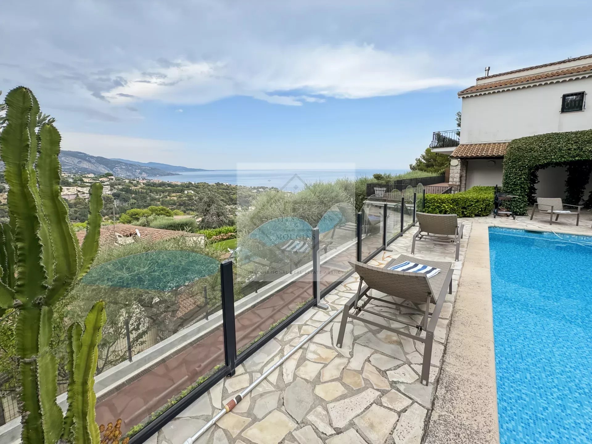 Magnifique Villa Provençale aux Portes de Monaco — photo 23