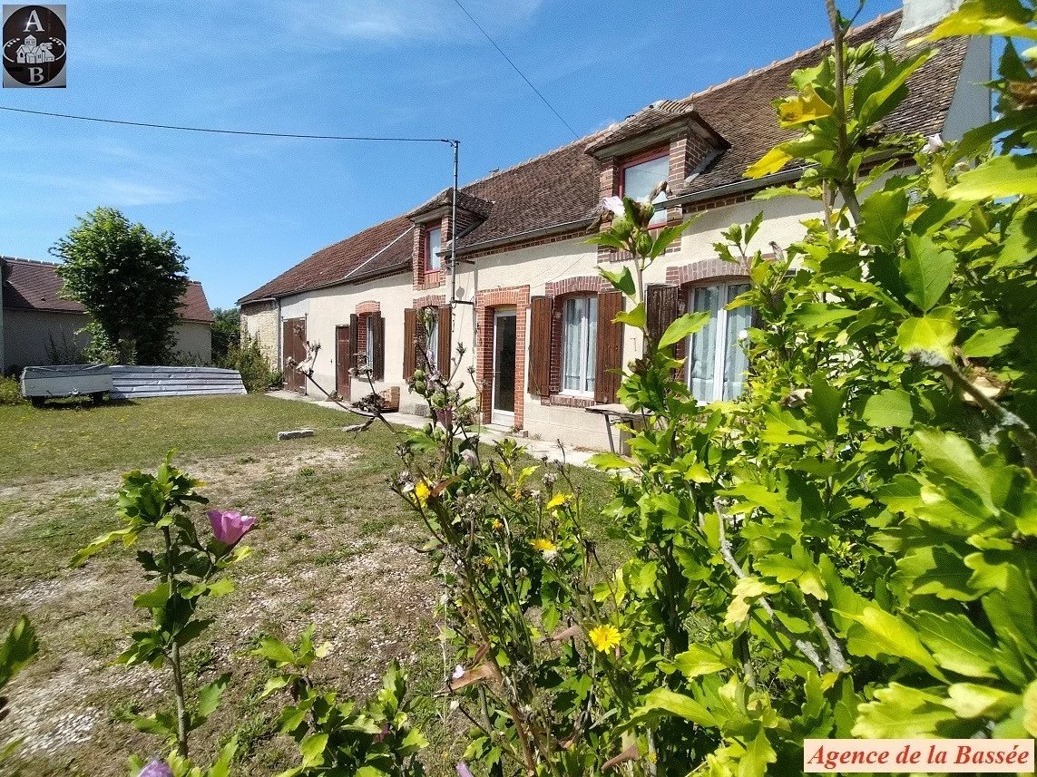 PROVINS 77160.