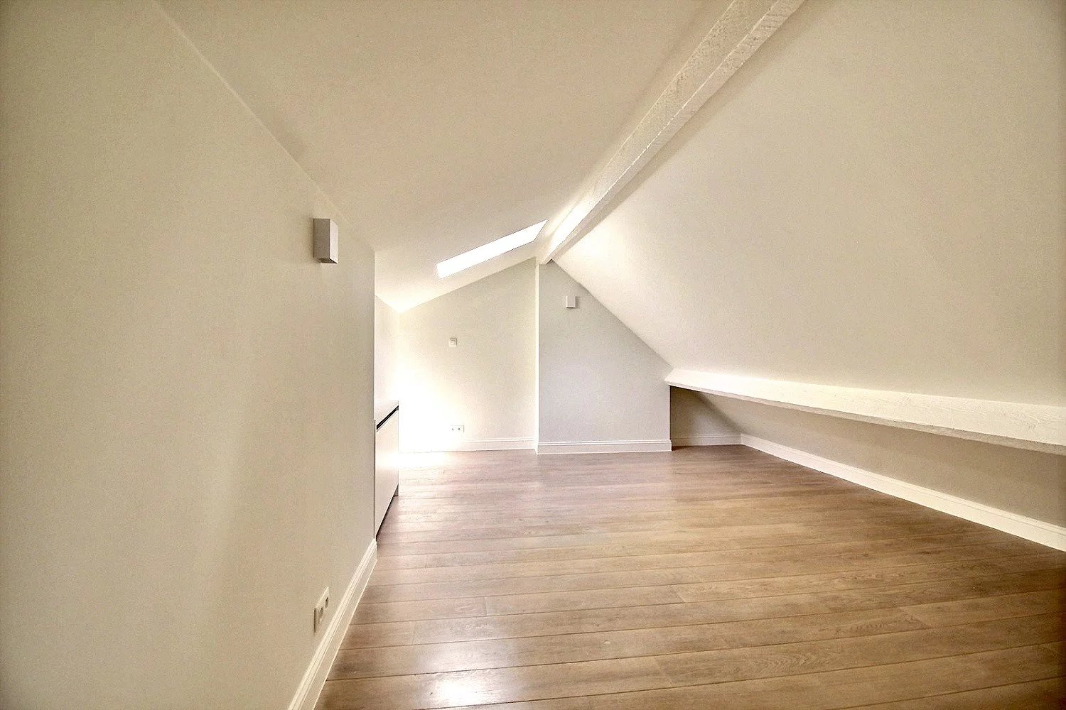 Louise - Jardin du Roi - Rear house in the inner block