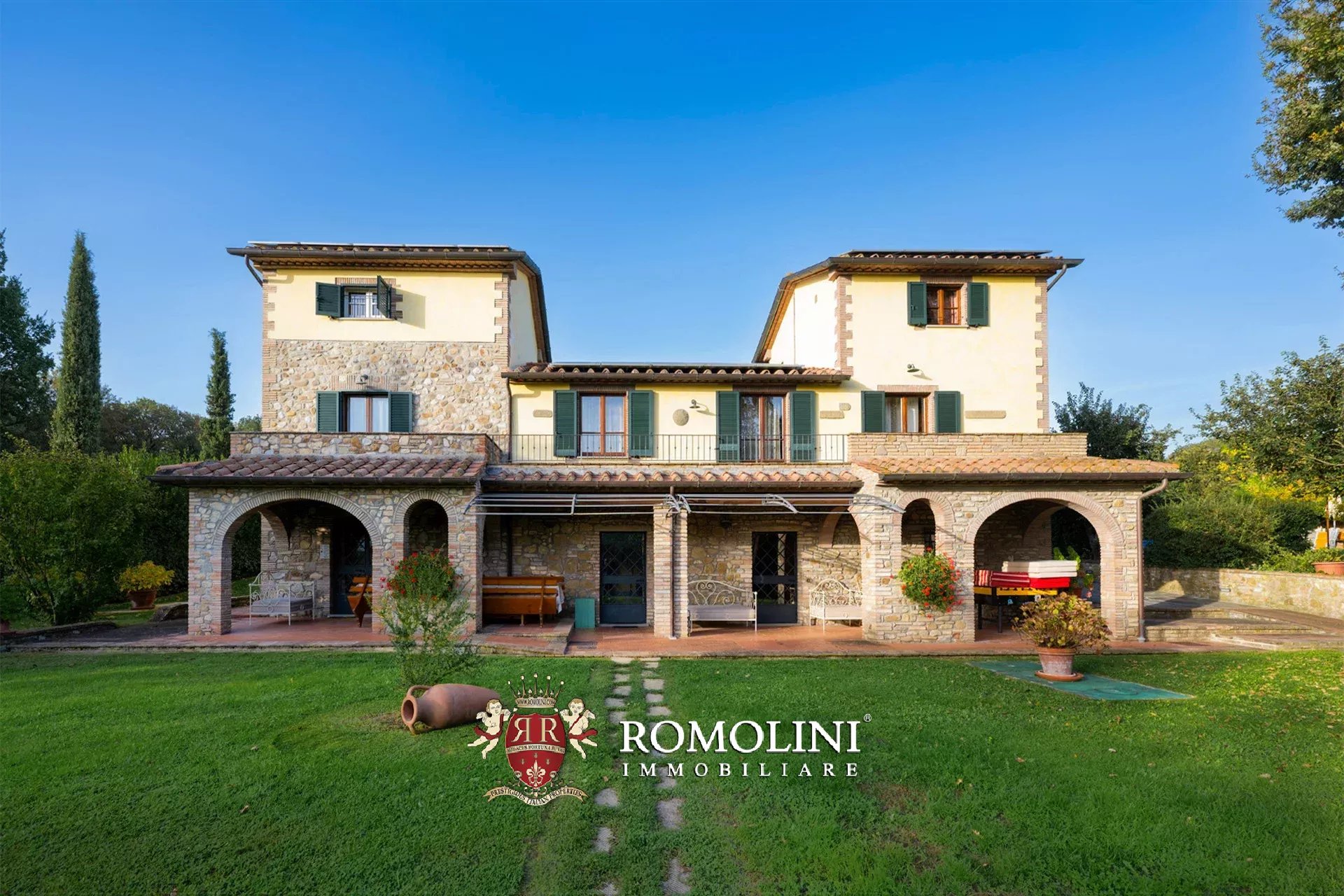 16 Bedroom Villa/Townhouse's Image 6