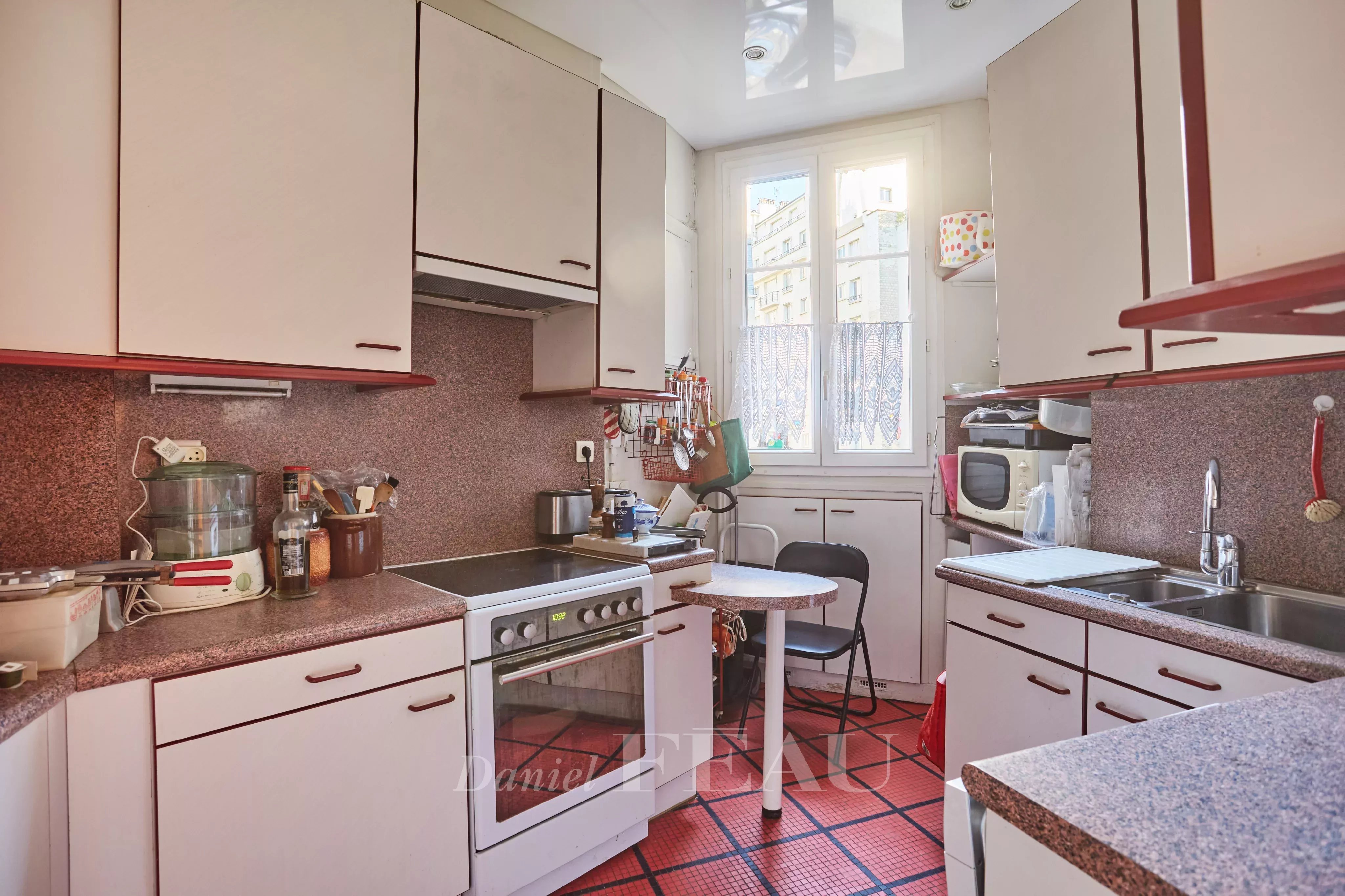 CUISINE CARRELAGE FENETRE