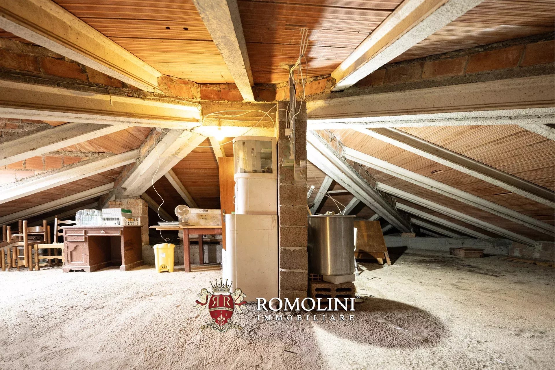 5 Bedroom Vineyard's Image 39