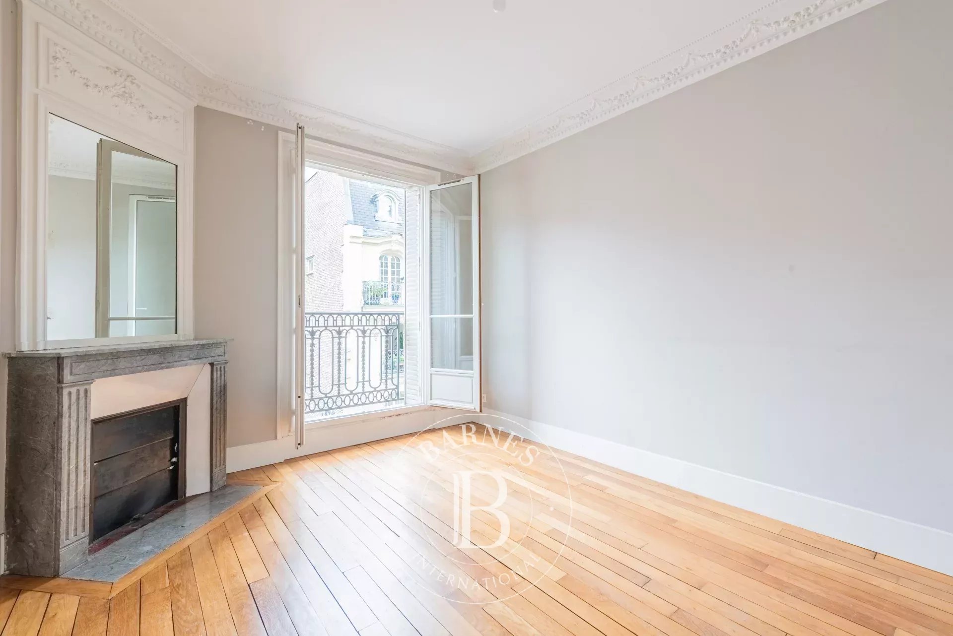 Daire Paris 18ème - picture 15