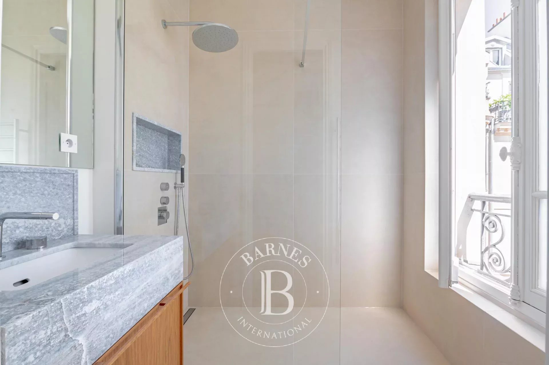 Daire Paris 5ème - picture 16