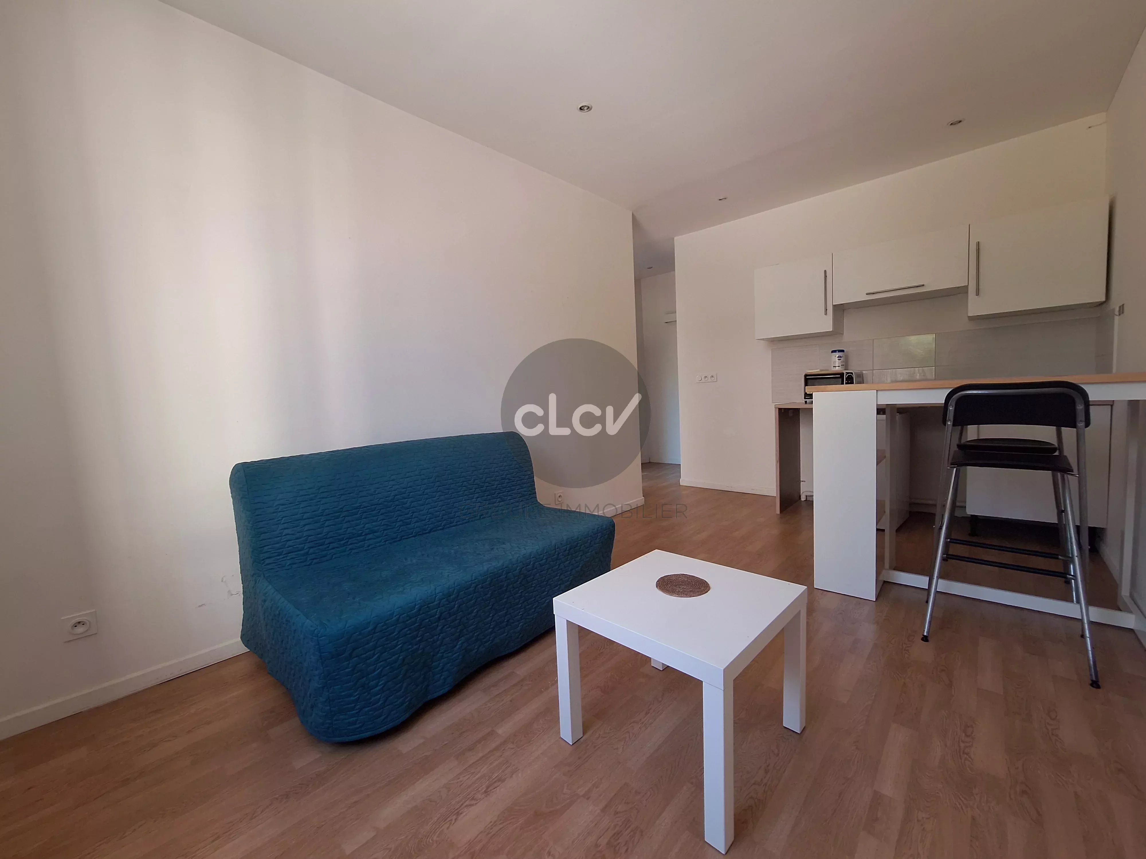 Vente - Studio Lyon 7 -  Debourg