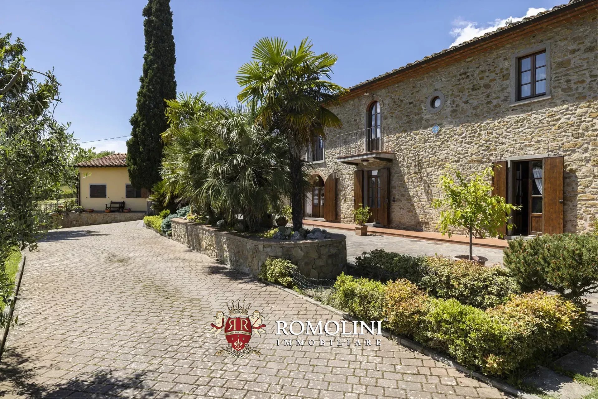 5 Bedroom Villa/Townhouse's Image 13