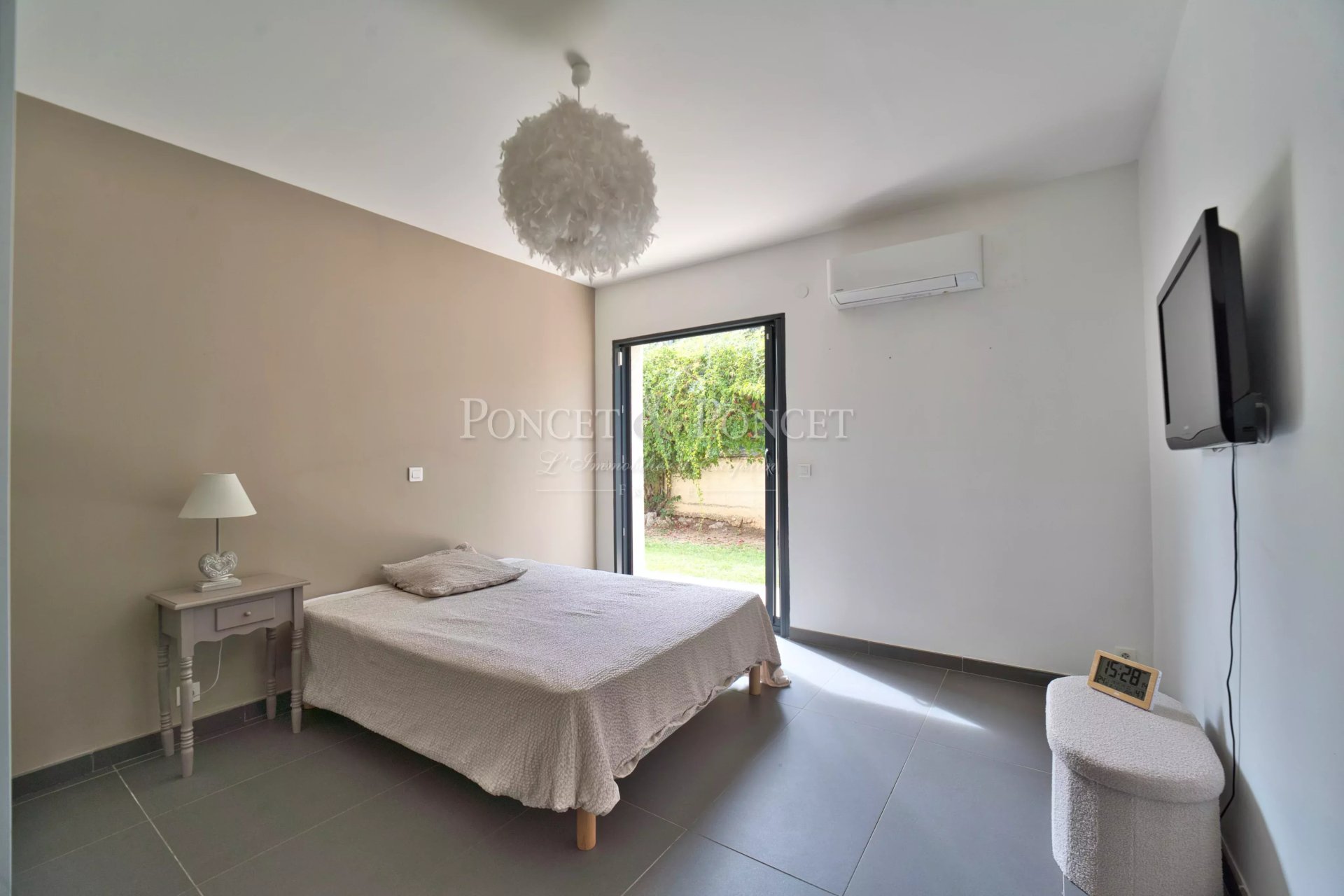 5 Bedroom Villa/Townhouse's Image 9