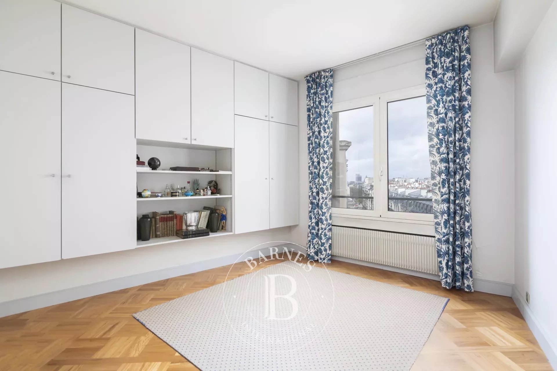 Exclusive - Paris 16 - Chaillot/Foch - Top floor with terrace - 4 bedrooms - picture 10 title=