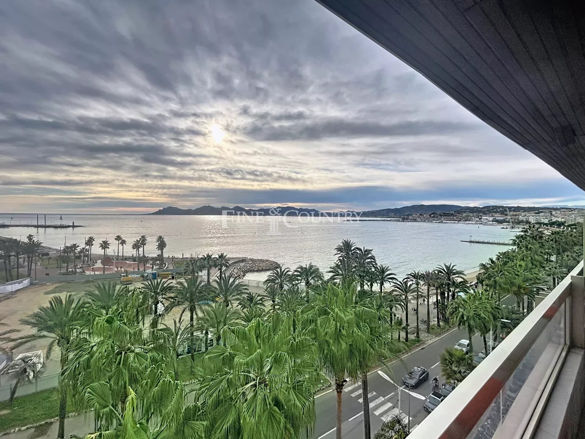 Photo of Apartment 2 bedrooms for sale on la Croisette in Cannes