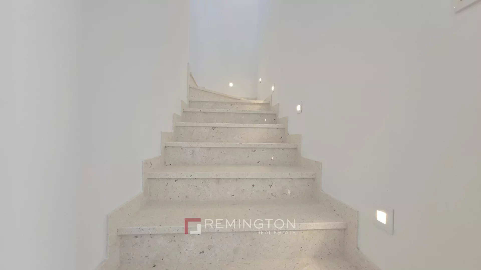Villa/Townhouse's Image 3