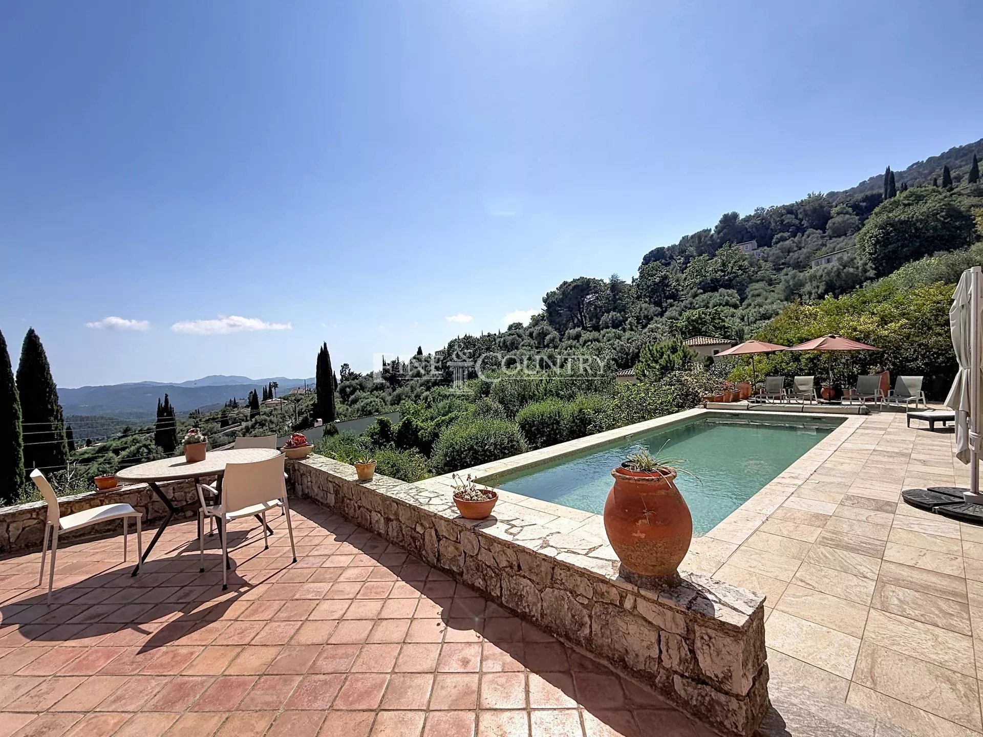 Charming Stone Villa with Sea Views and Swimming Pool